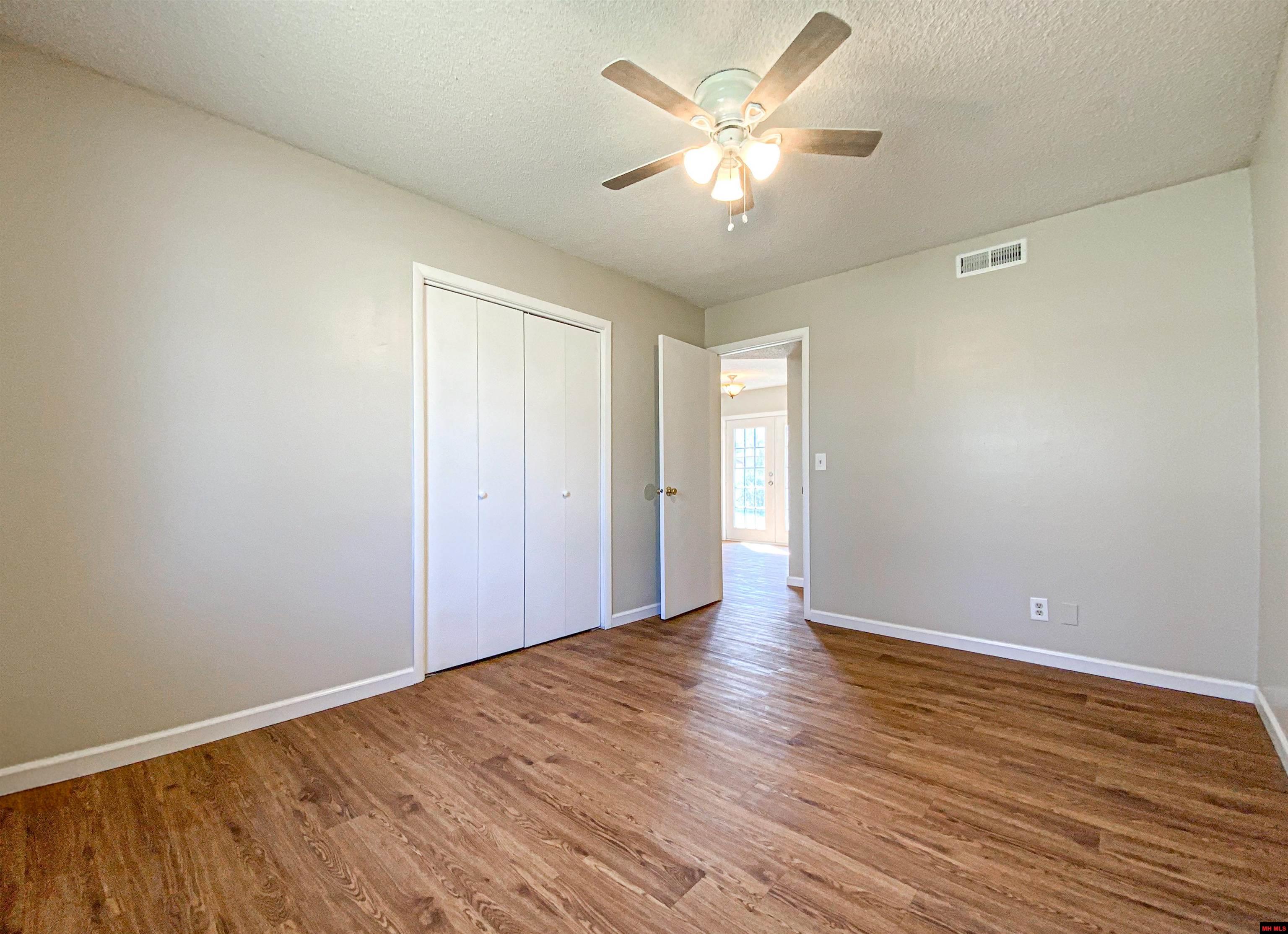 701 SUMMERHILL DRIVE Gassville, AR