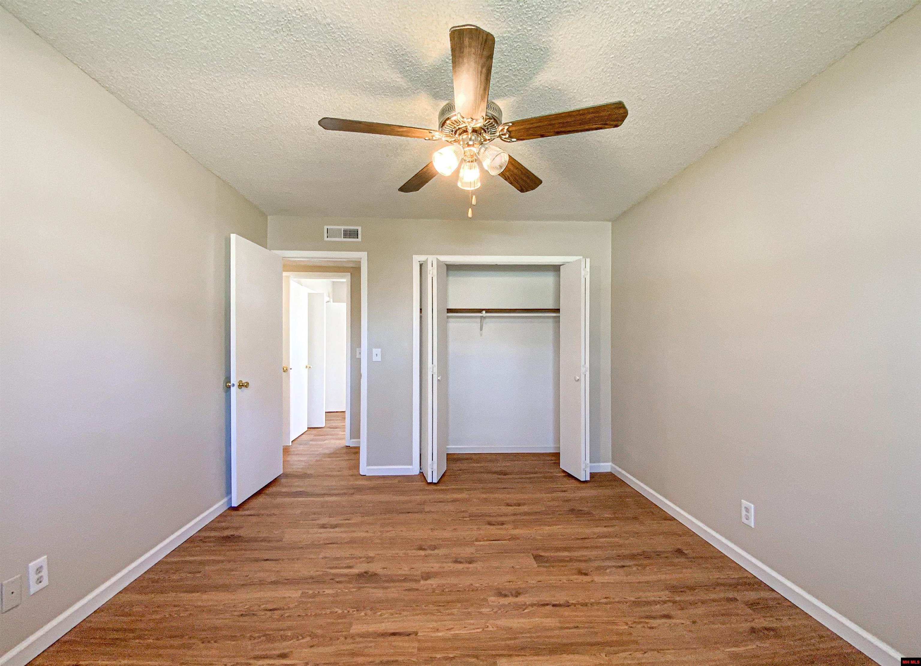 701 SUMMERHILL DRIVE Gassville, AR