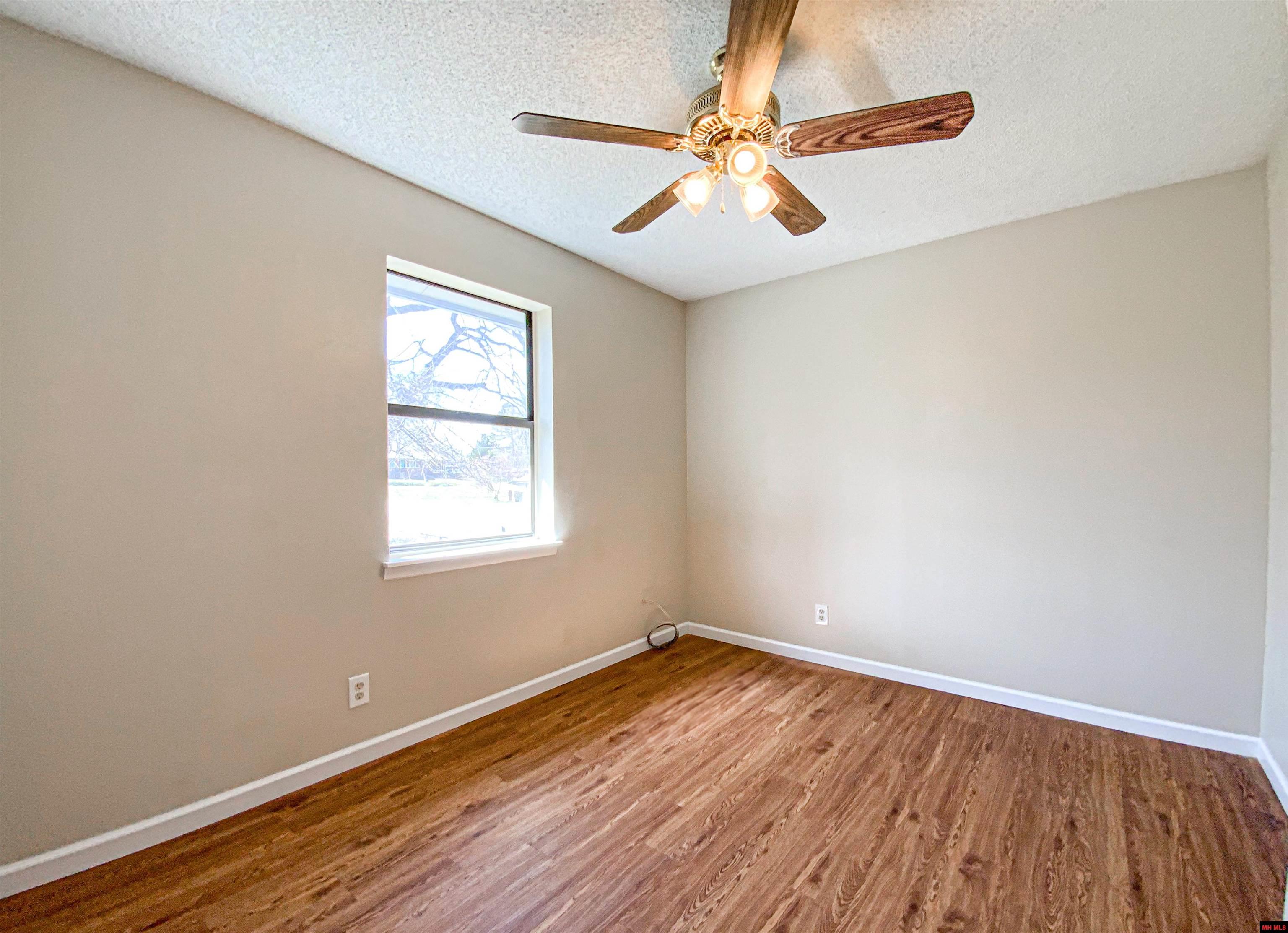 701 SUMMERHILL DRIVE Gassville, AR
