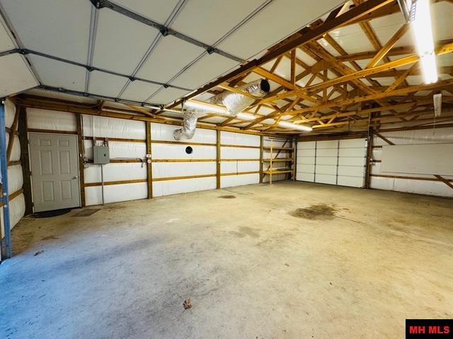 288 MERCEDES LOOP Norfork, AR