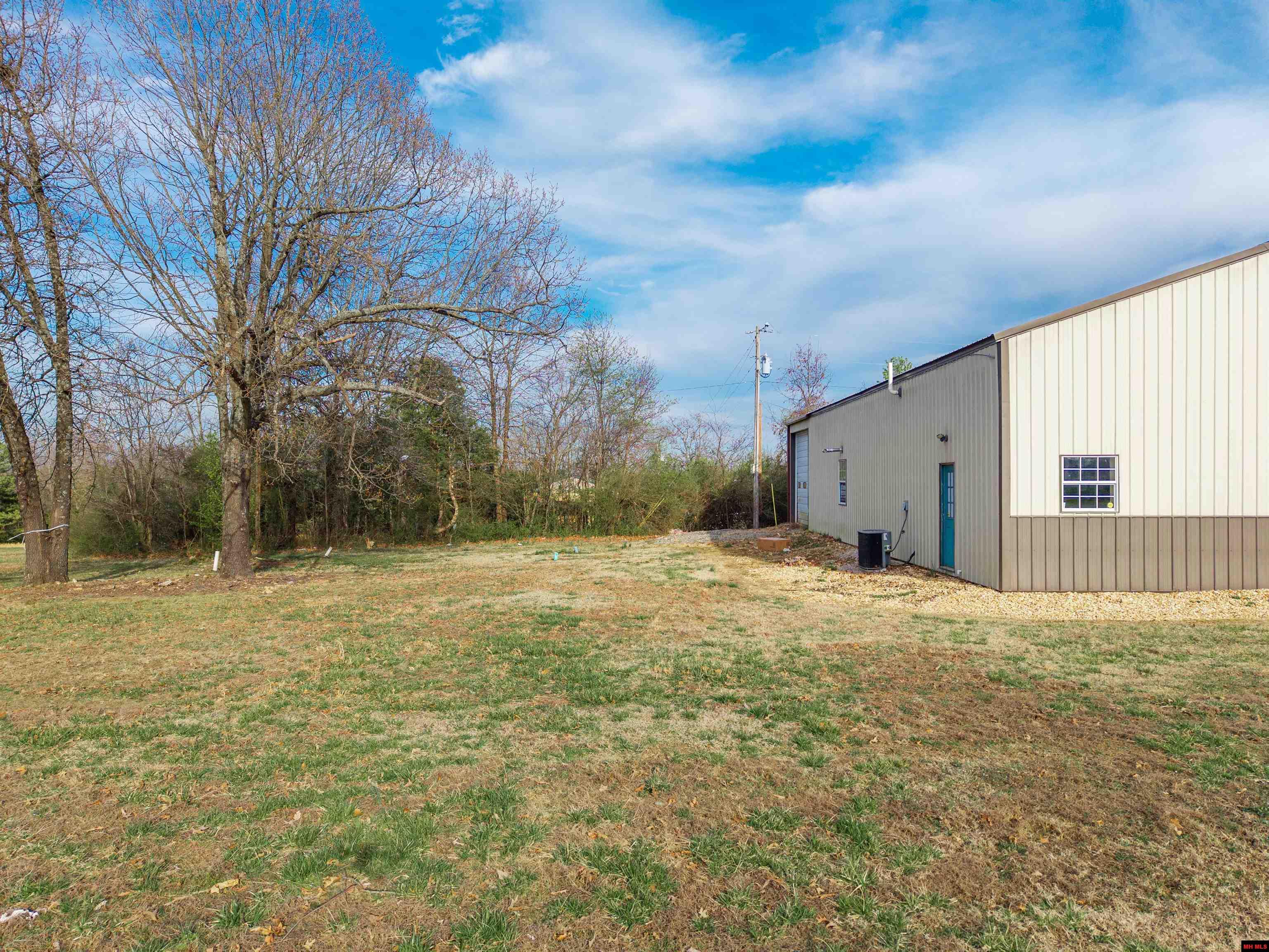 2620 HWY 62 EAST Mountain Home, AR