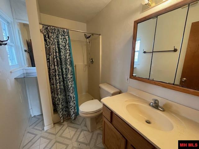 1628 CR 39 Mountain Home, AR 72653