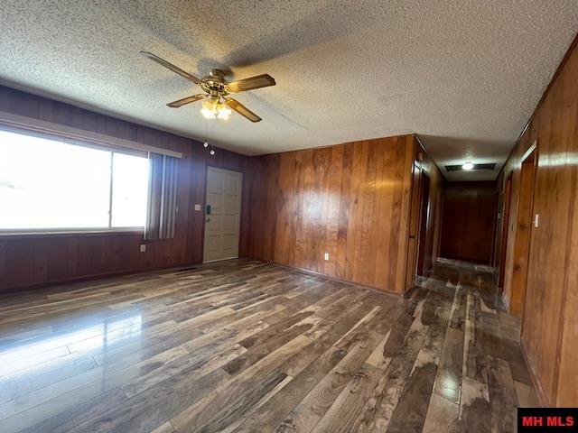 1628 CR 39 Mountain Home, AR 72653