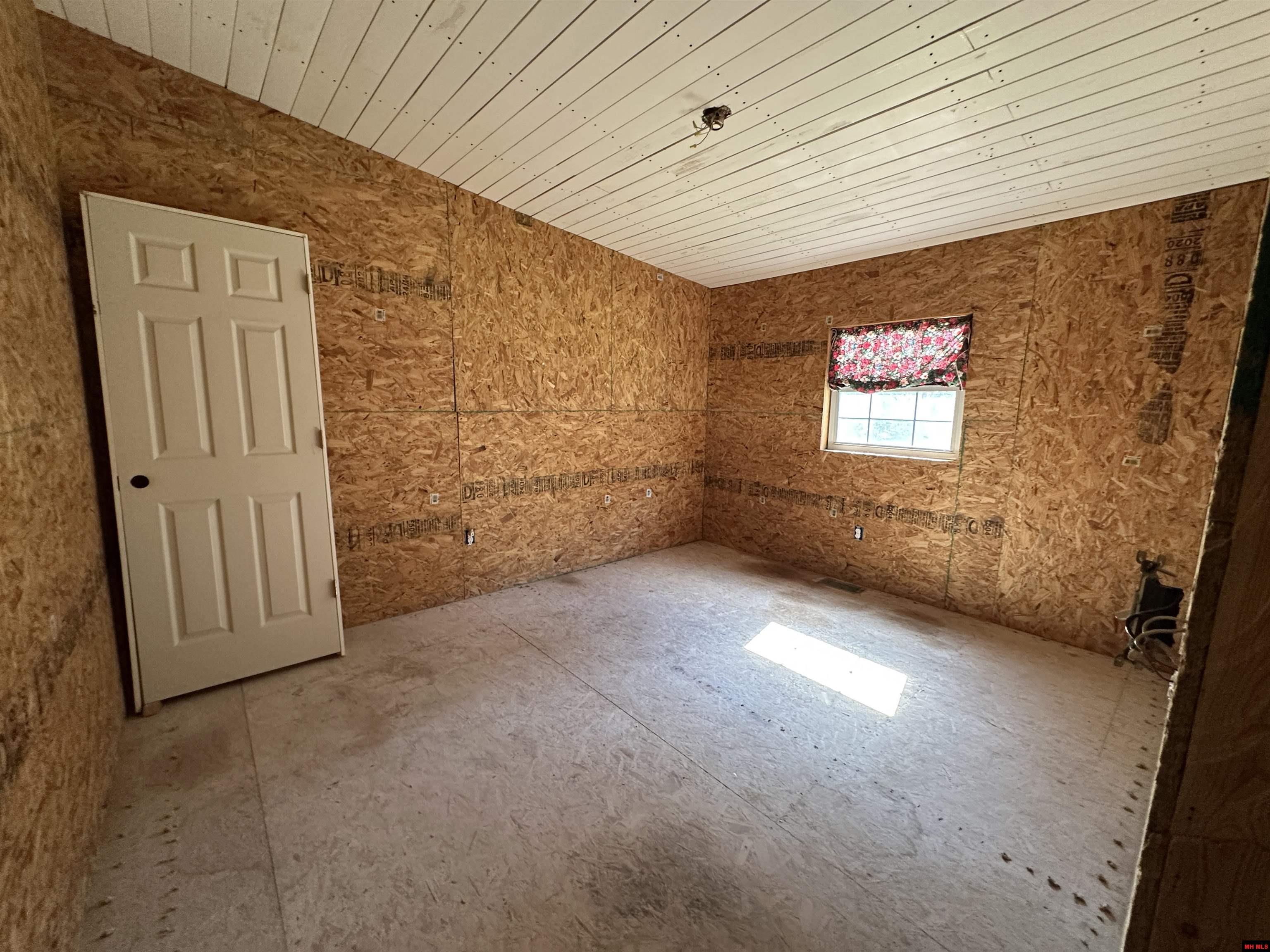231 JONES ROAD Yellville, AR