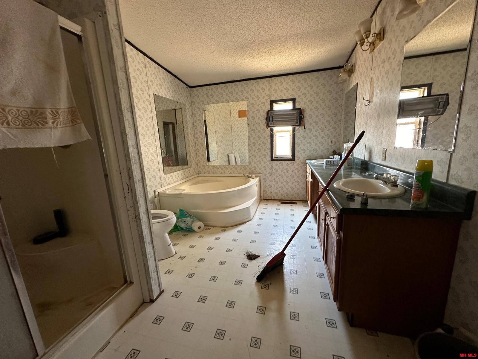 231 JONES ROAD Yellville, AR