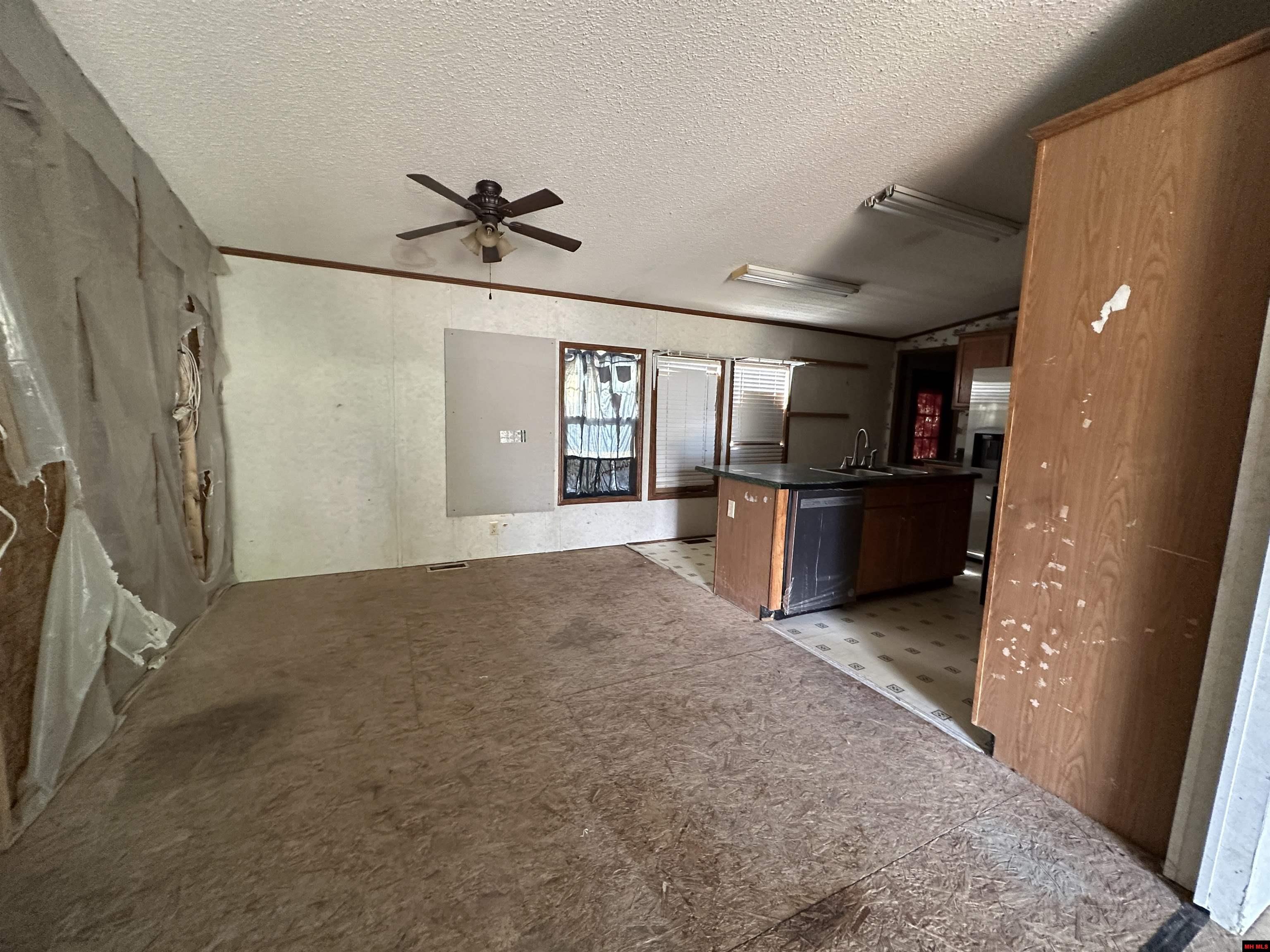 231 JONES ROAD Yellville, AR