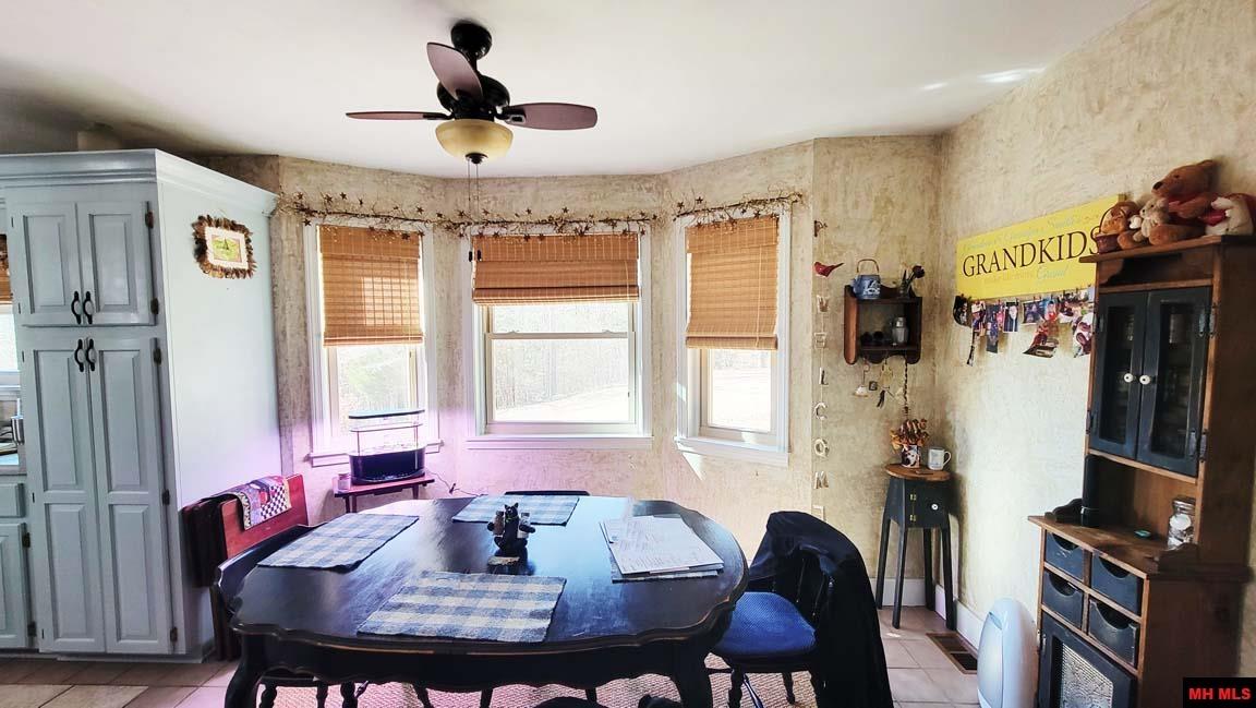 1483 CHESSMOND FERRY ROAD Calico Rock, AR