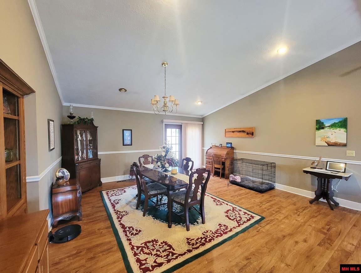 1483 CHESSMOND FERRY ROAD Calico Rock, AR