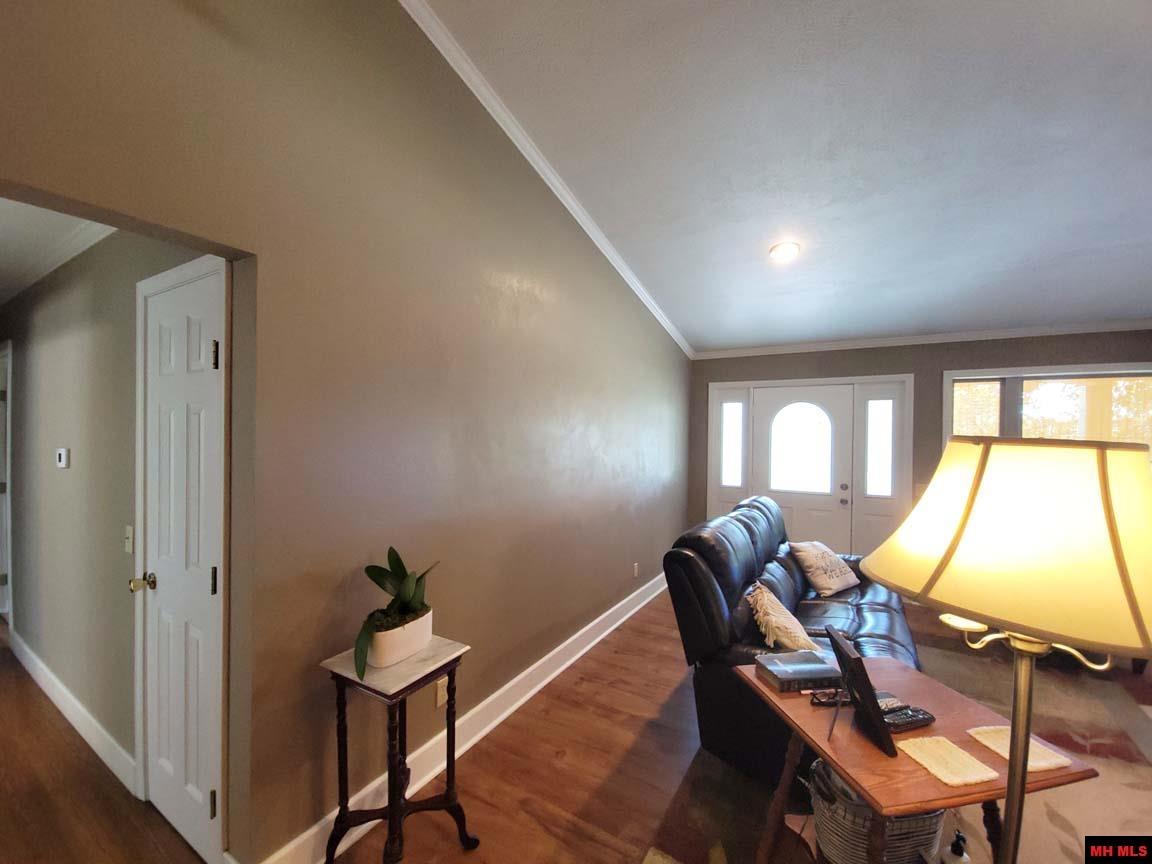 1483 CHESSMOND FERRY ROAD Calico Rock, AR