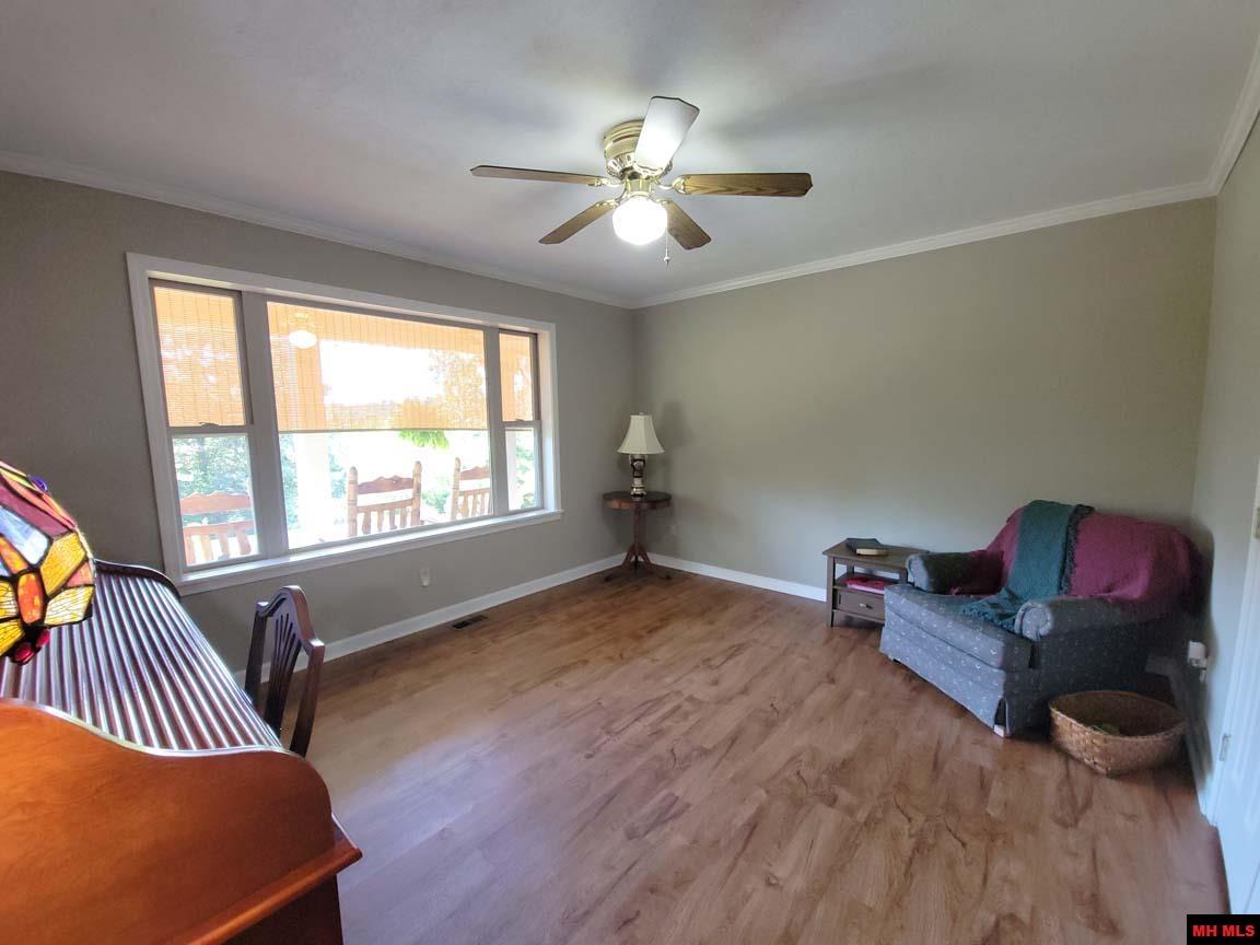 1483 CHESSMOND FERRY ROAD Calico Rock, AR