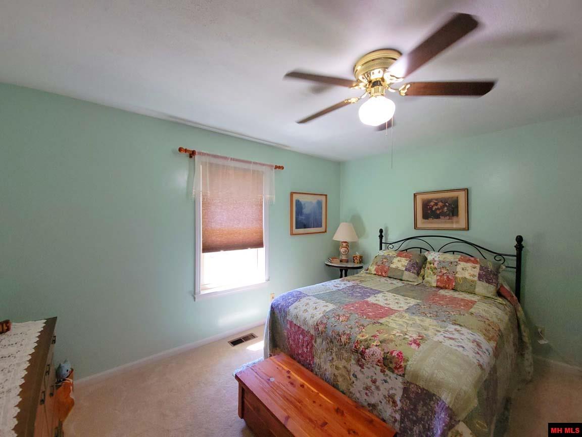 1483 CHESSMOND FERRY ROAD Calico Rock, AR