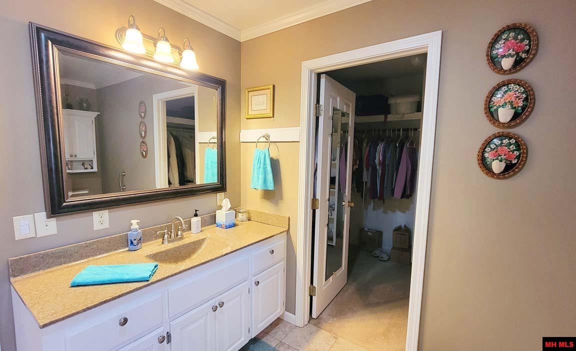 1483 CHESSMOND FERRY ROAD Calico Rock, AR