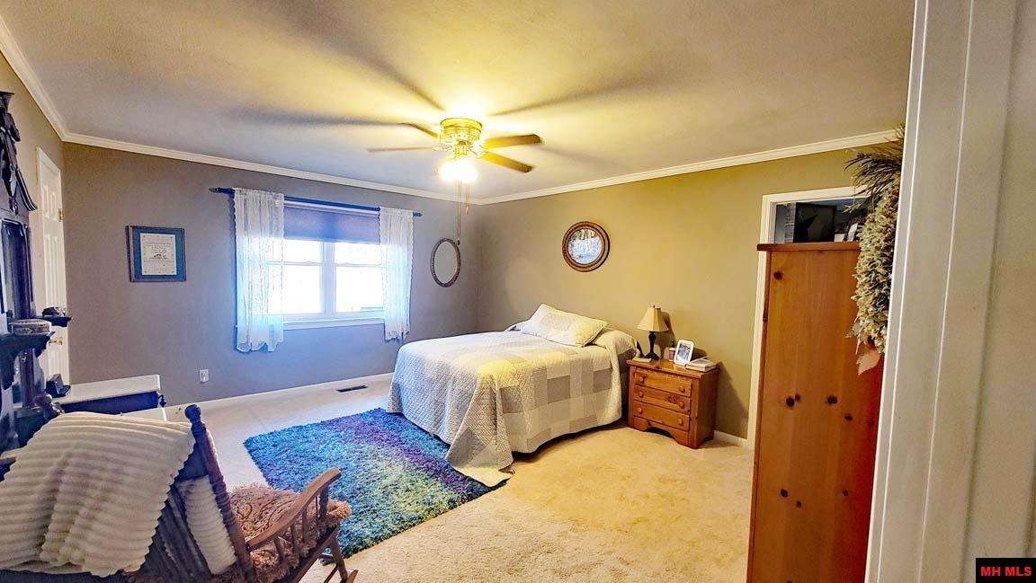 1483 CHESSMOND FERRY ROAD Calico Rock, AR
