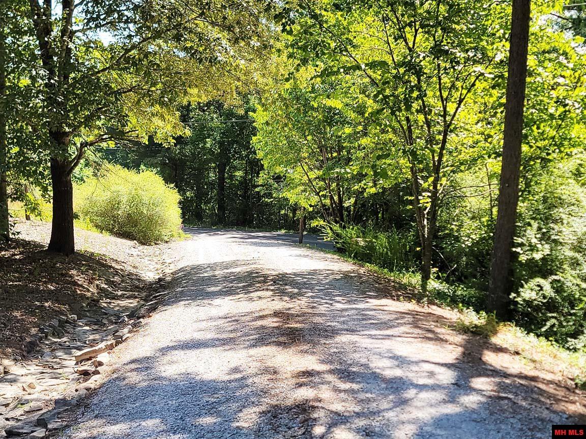 1483 CHESSMOND FERRY ROAD Calico Rock, AR