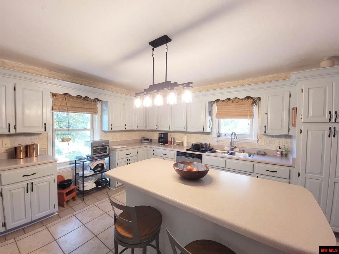 1483 CHESSMOND FERRY ROAD Calico Rock, AR