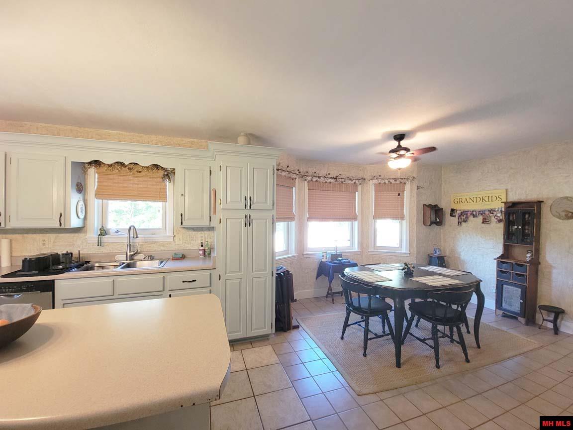 1483 CHESSMOND FERRY ROAD Calico Rock, AR