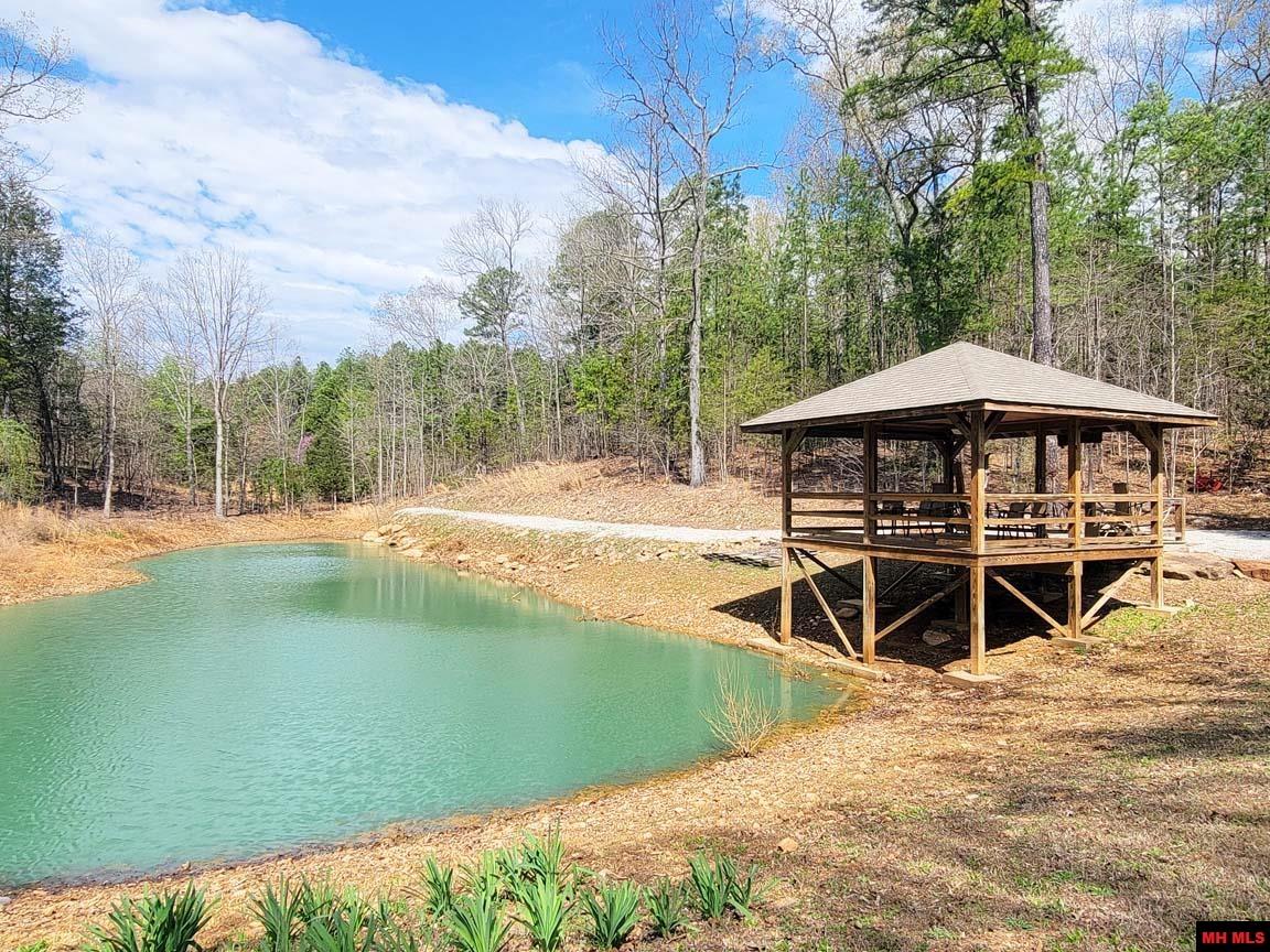1483 CHESSMOND FERRY ROAD Calico Rock, AR