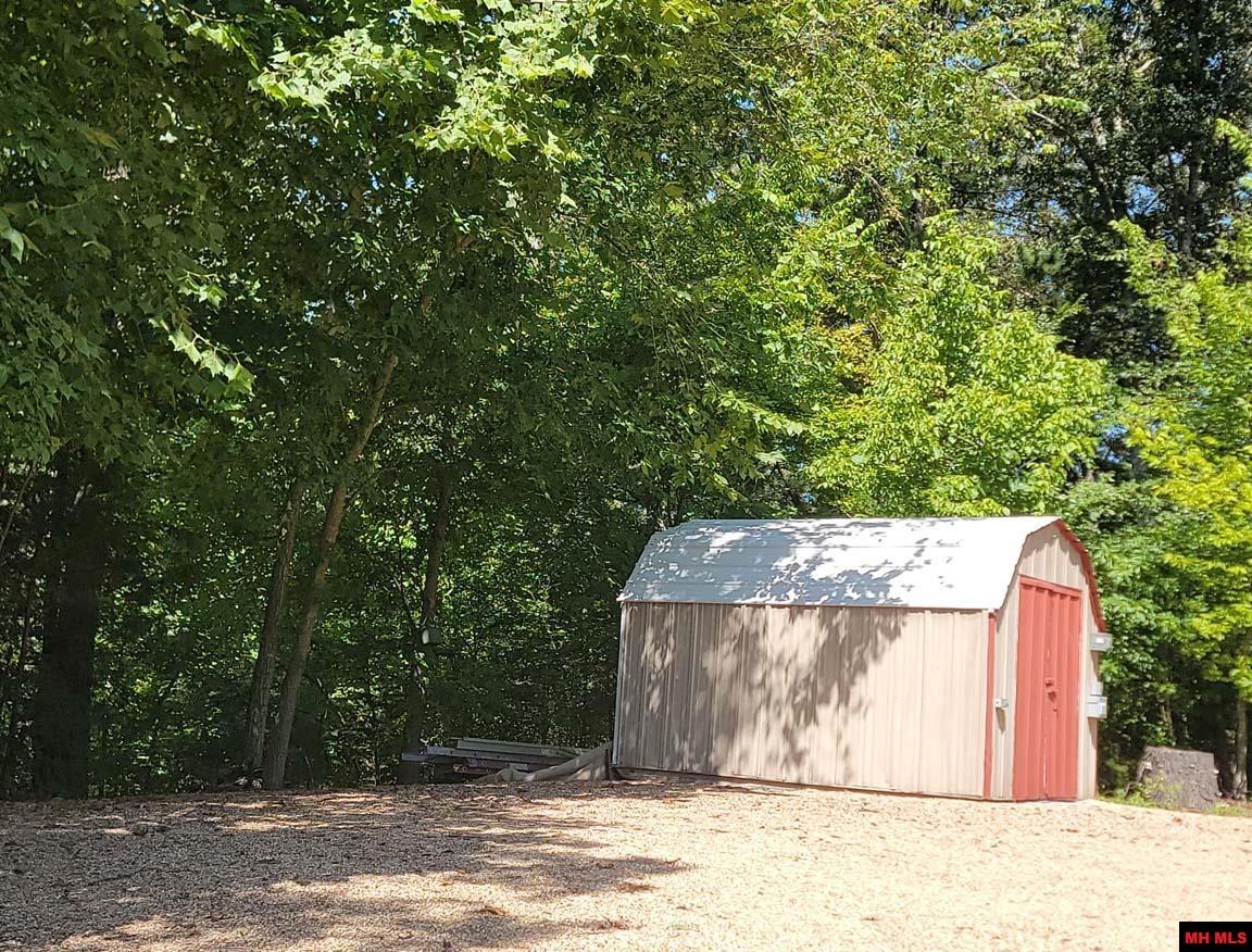 1483 CHESSMOND FERRY ROAD Calico Rock, AR