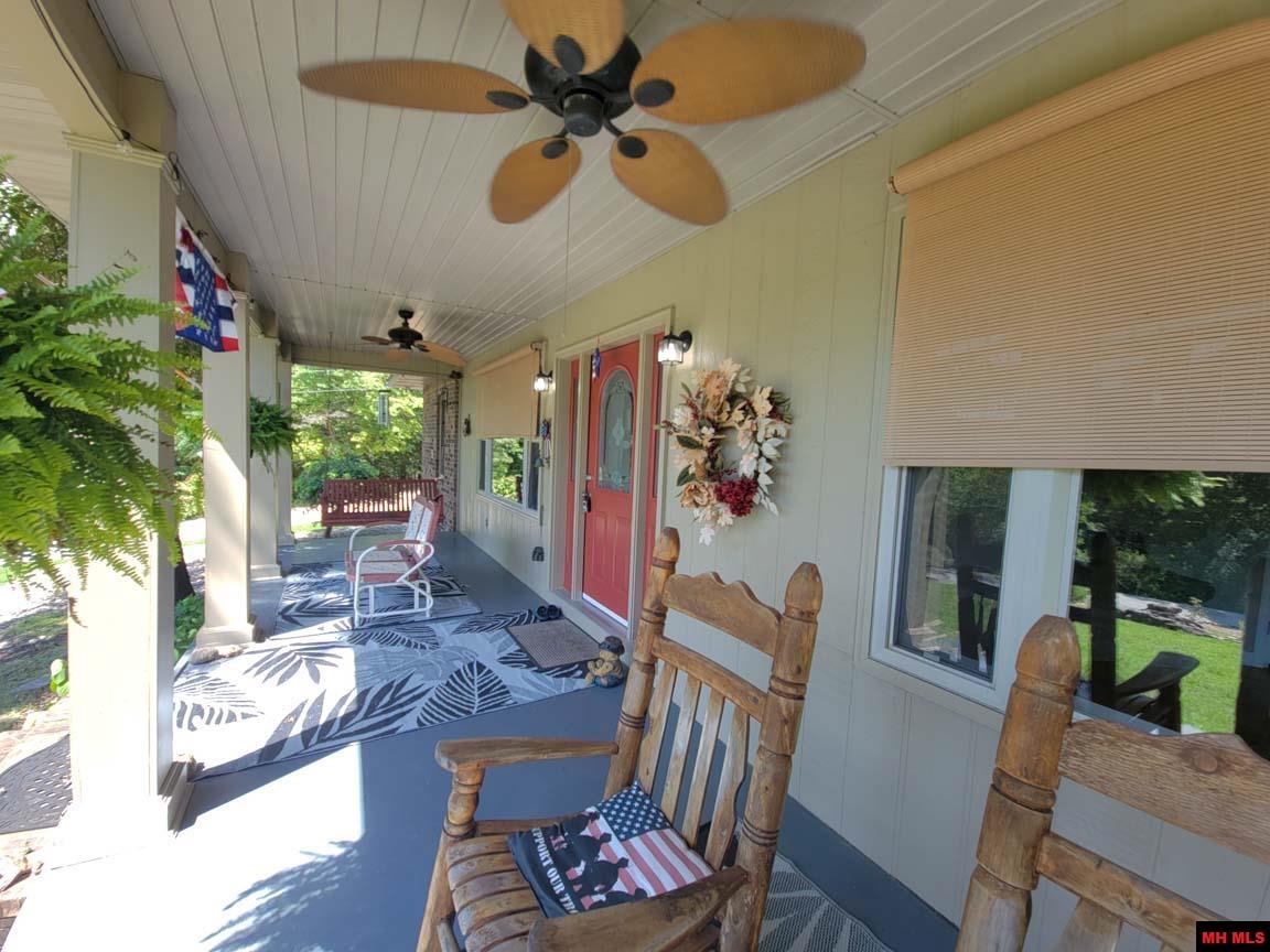 1483 CHESSMOND FERRY ROAD Calico Rock, AR