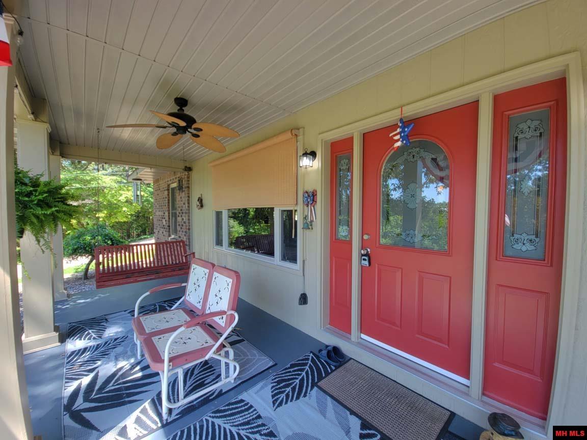 1483 CHESSMOND FERRY ROAD Calico Rock, AR