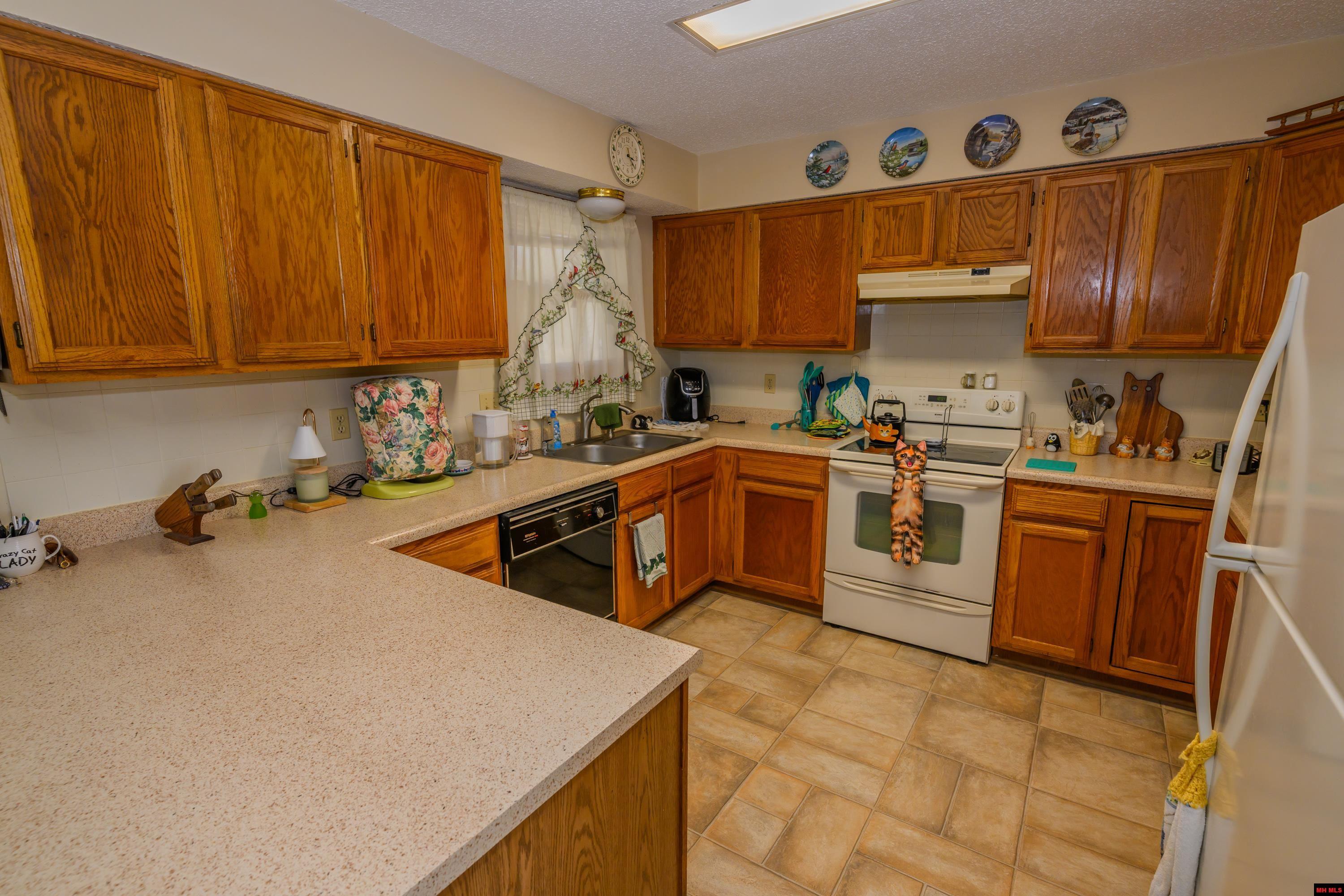 417 CR 1175 Mountain Home, AR