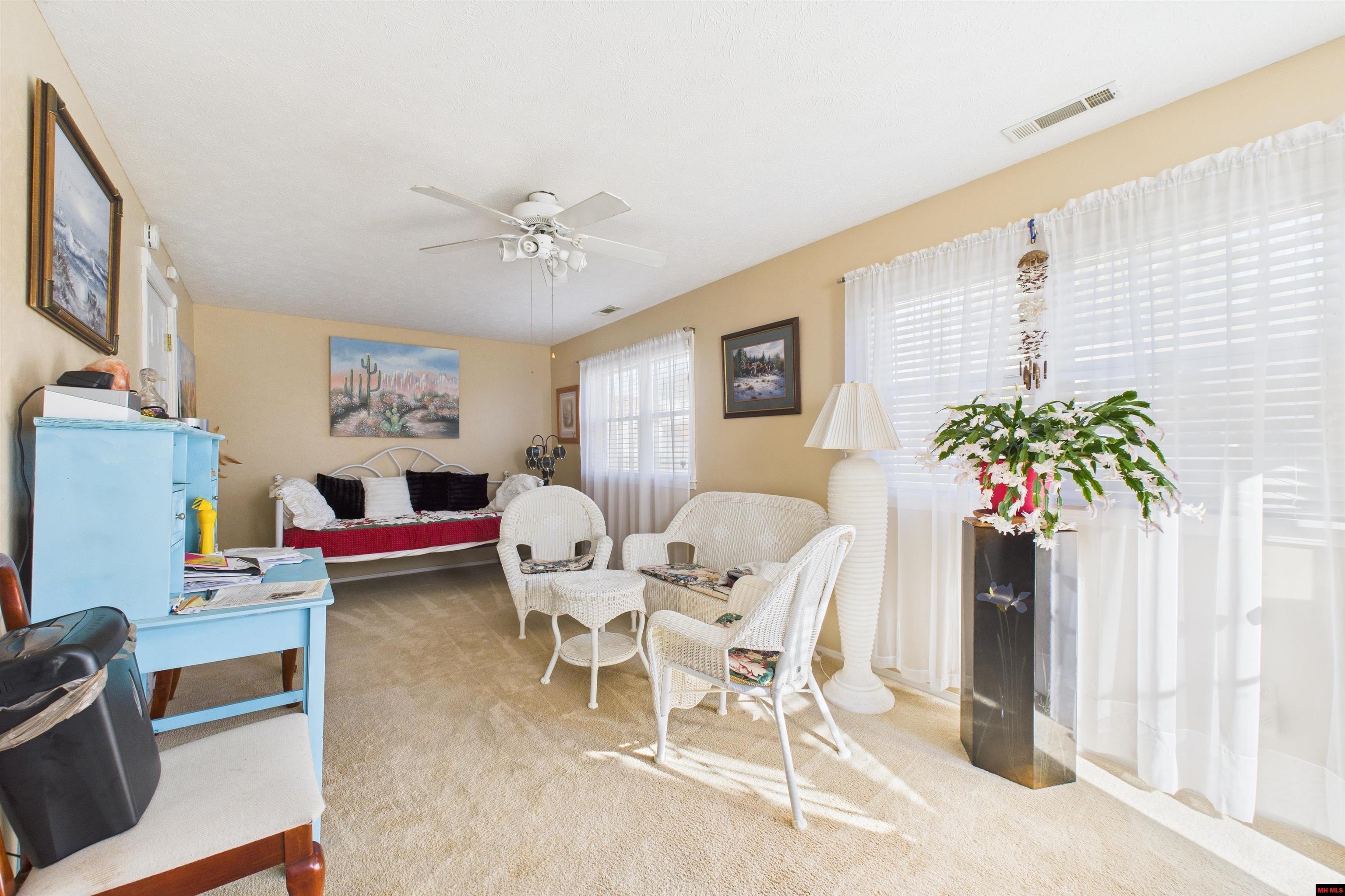 1109 MEADOWBROOK DRIVE Mountain Home, AR