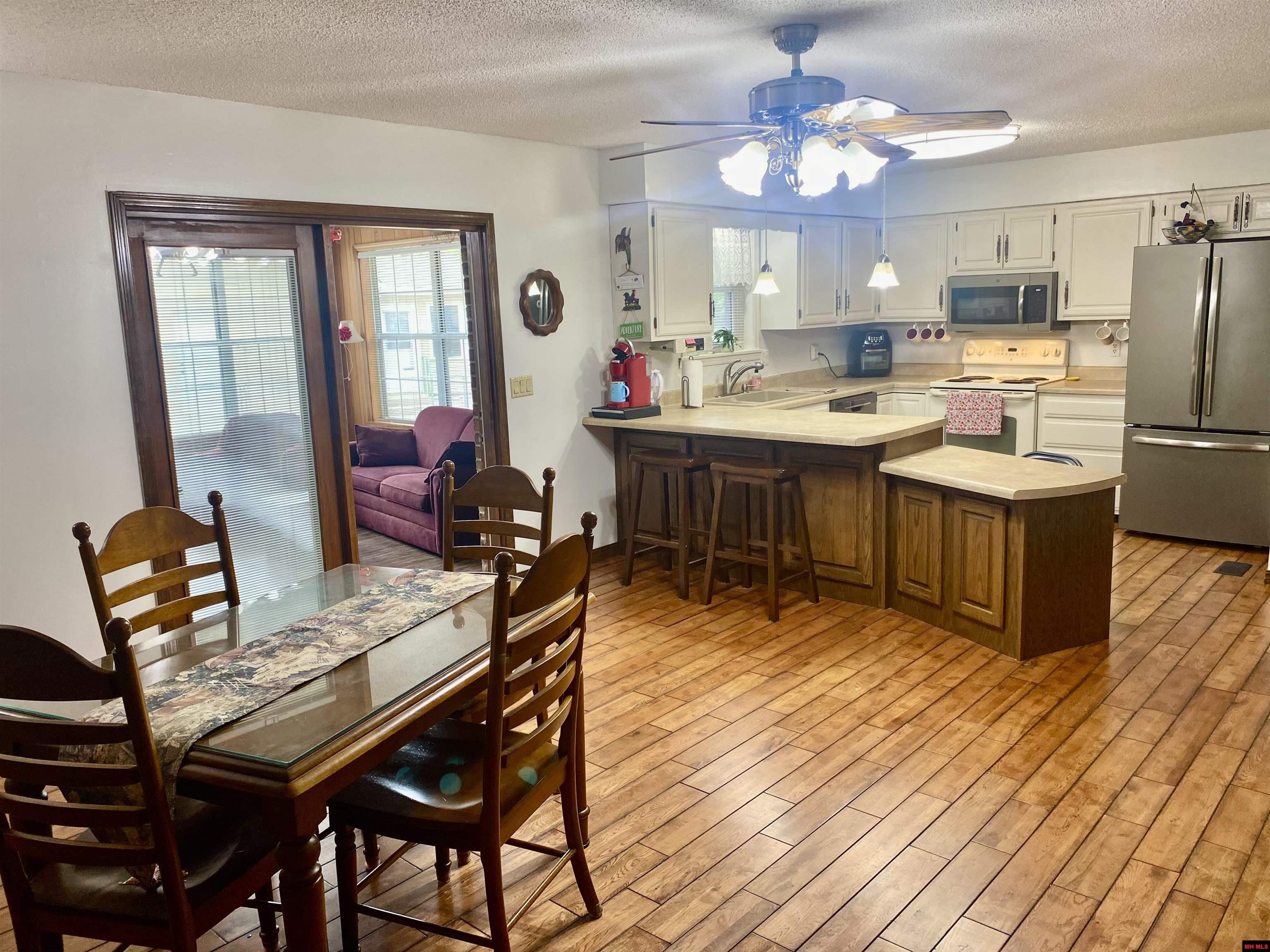 1804 EAGLE DRIVE Mountain Home, AR