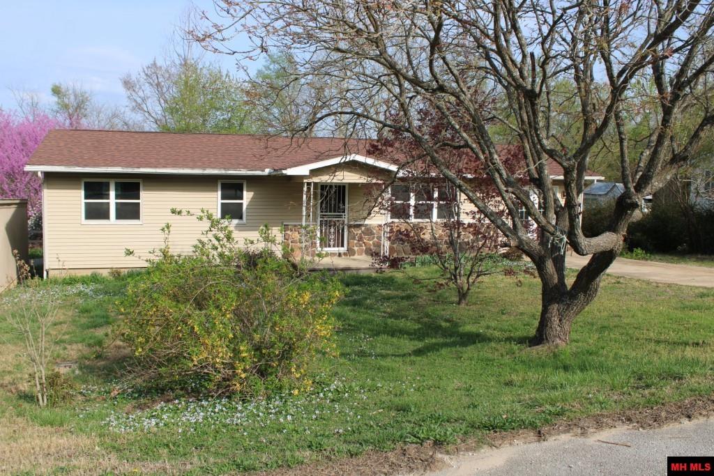 136 LOCUST STREET Lead Hill, AR