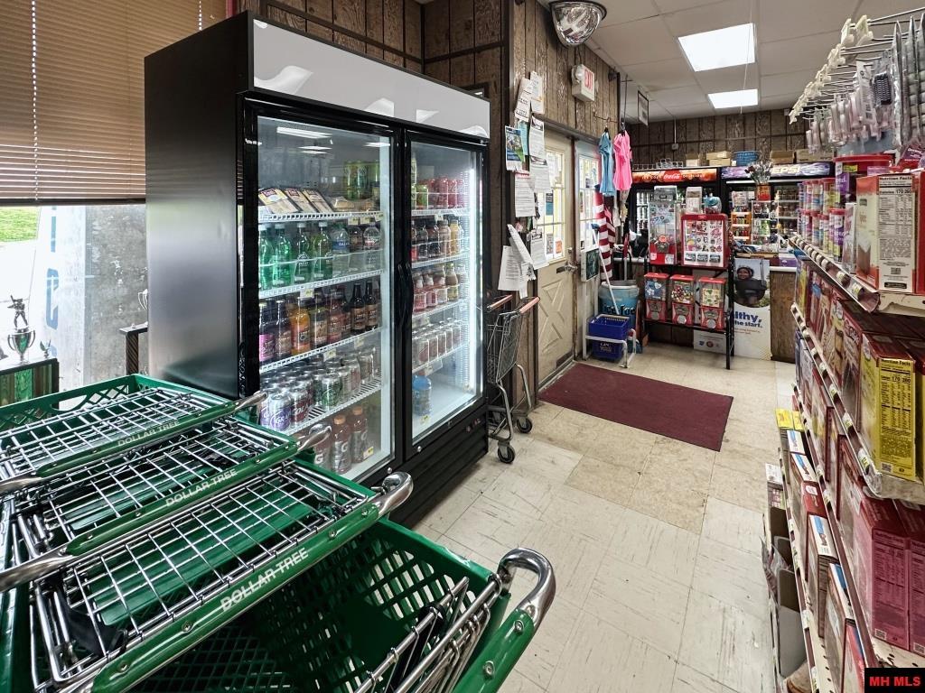 13683 HWY 5 SOUTH Norfork, AR