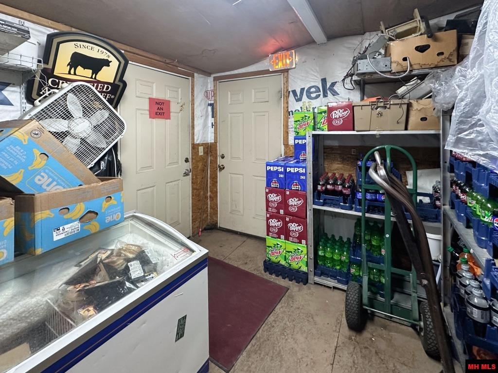 13683 HWY 5 SOUTH Norfork, AR