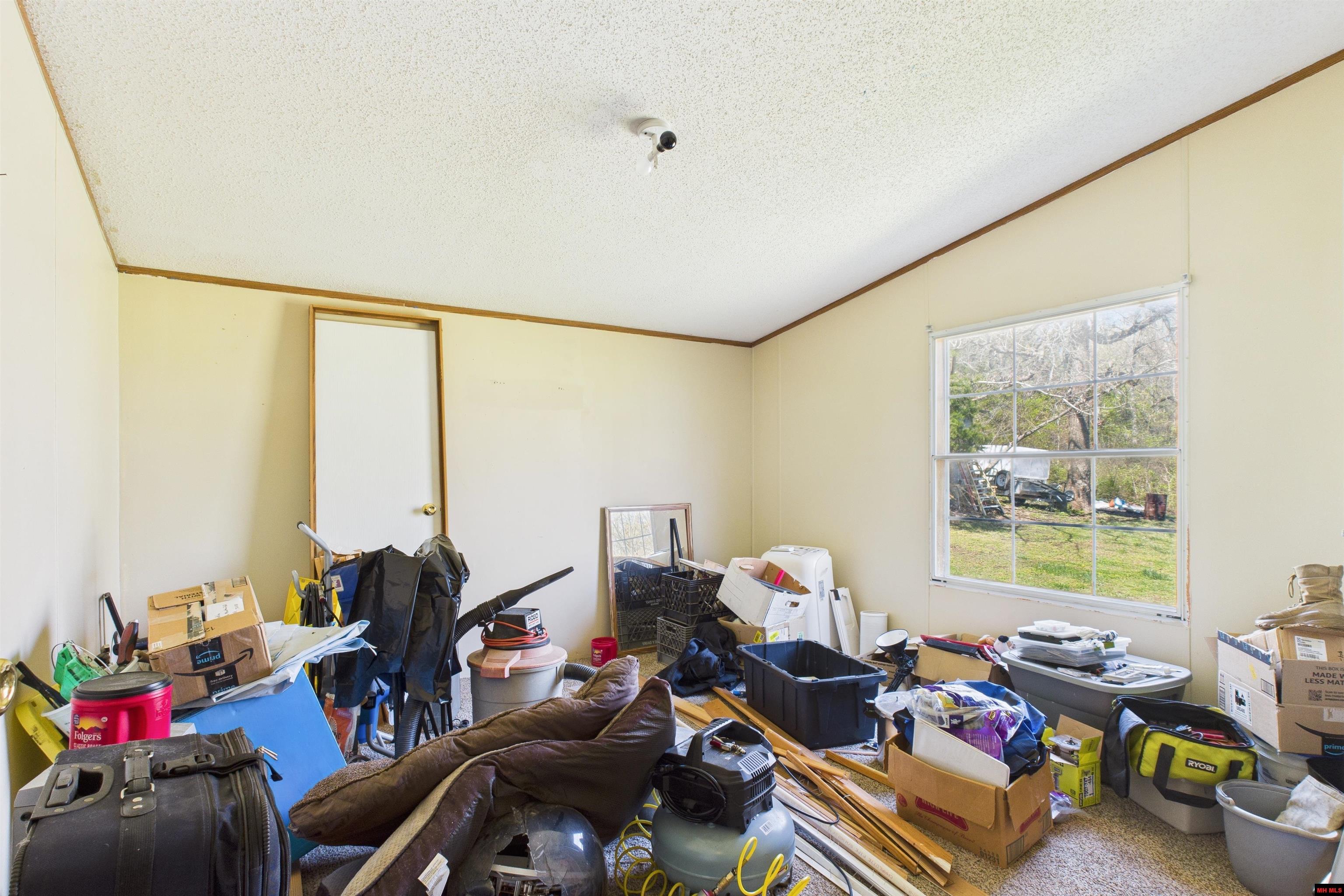 6595 PUSH MOUNTAIN ROAD Norfork, AR 72658