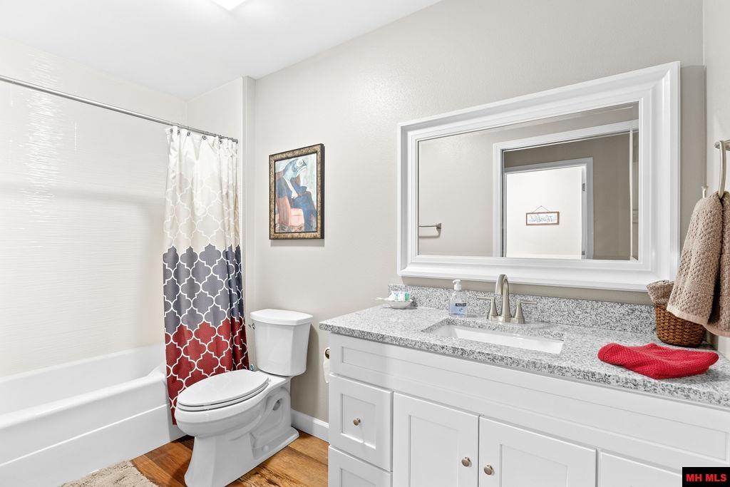 1912 A2 CENTRAL BOULEVARD Bull Shoals, AR 72619