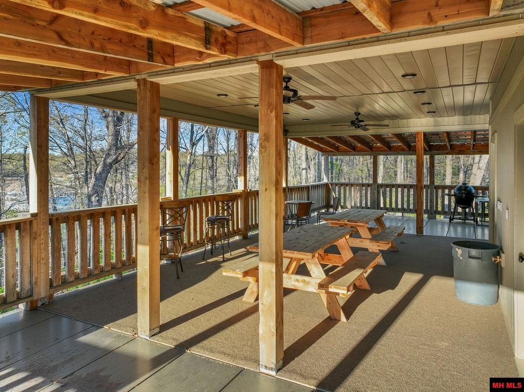 1912 A2 CENTRAL BOULEVARD Bull Shoals, AR 72619