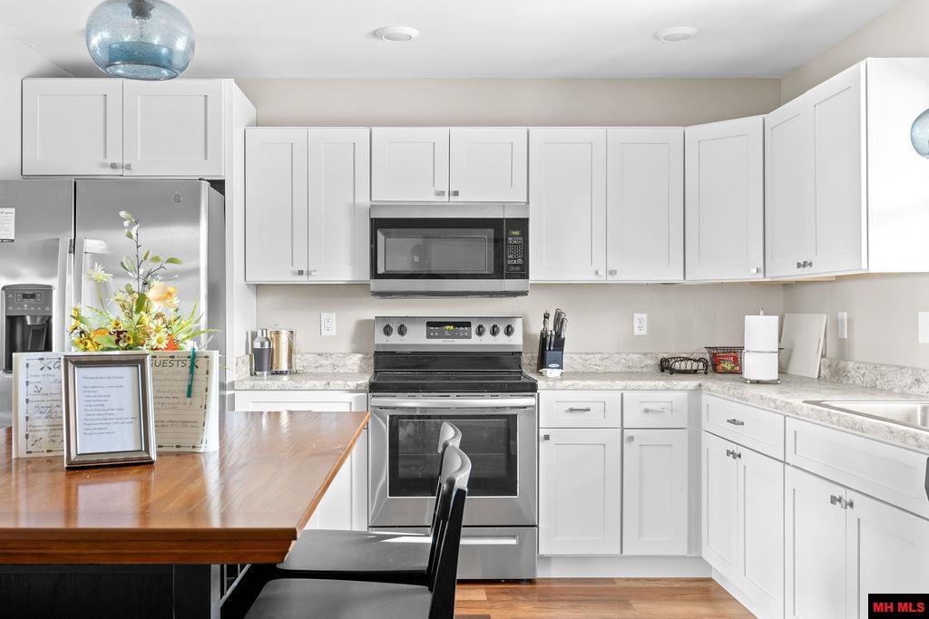 1912 A2 CENTRAL BOULEVARD Bull Shoals, AR 72619