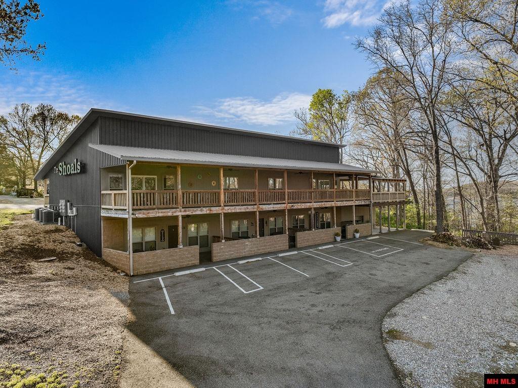 1912 A5 CENTRAL BOULEVARD Bull Shoals, AR 72619