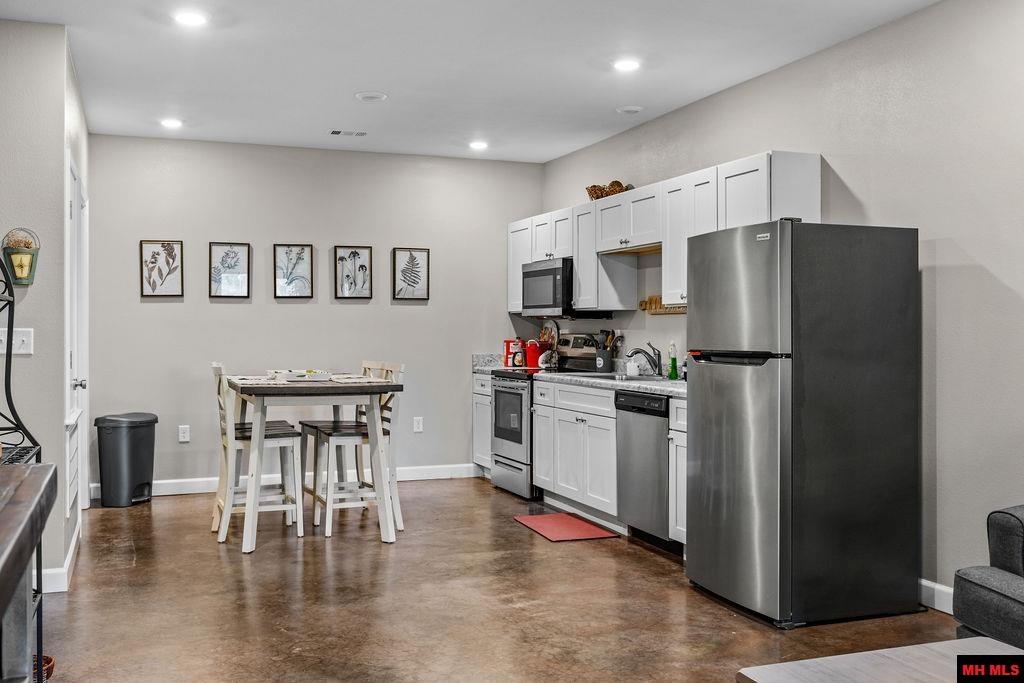 1912 A5 CENTRAL BOULEVARD Bull Shoals, AR 72619