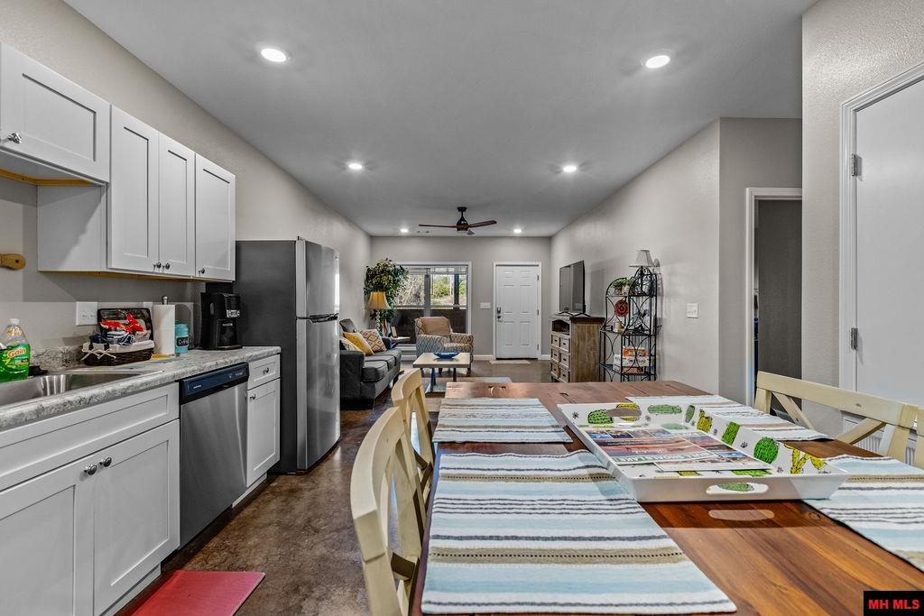 1912 A5 CENTRAL BOULEVARD Bull Shoals, AR 72619