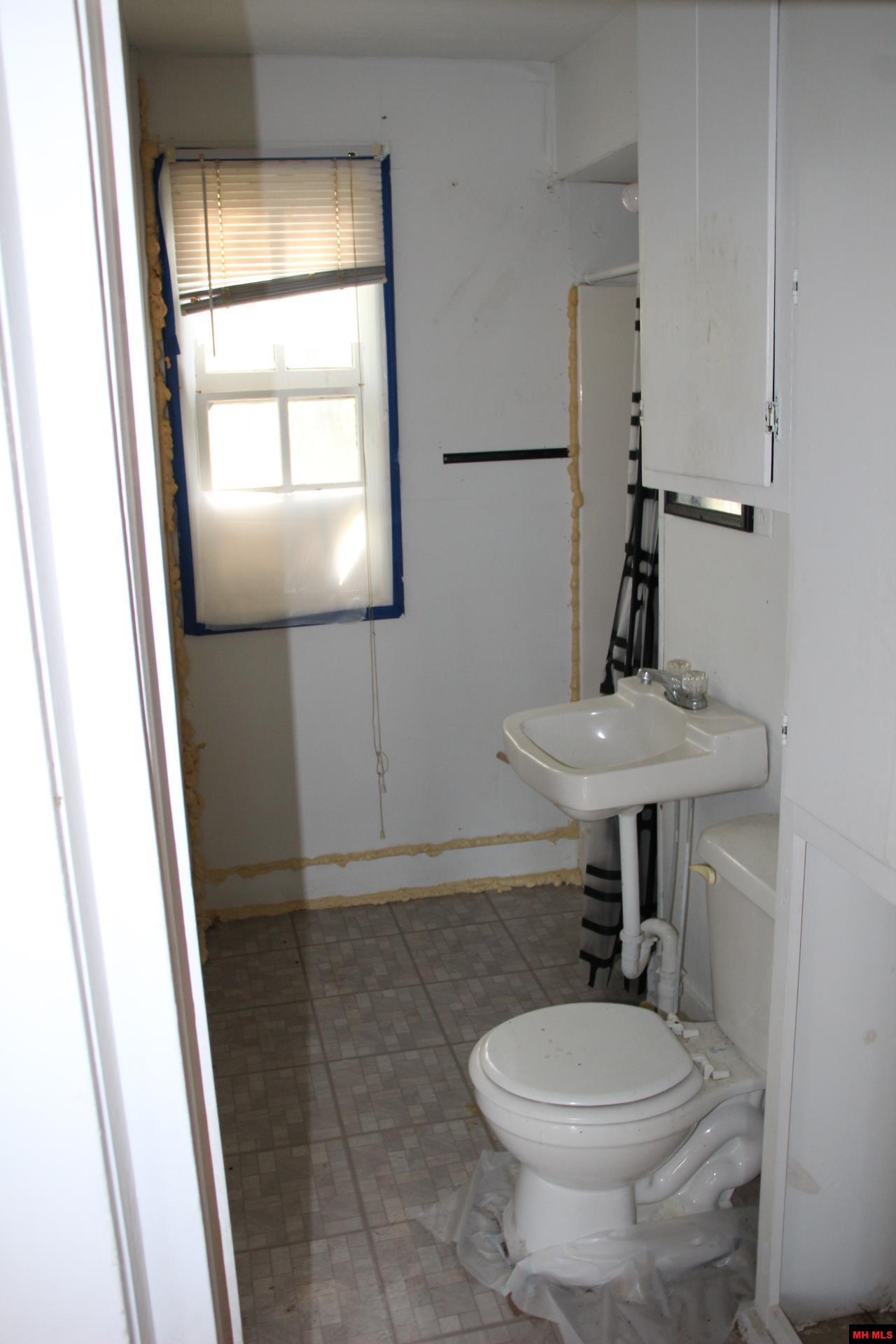 305 N PANTHER AVENUE Yellville, AR