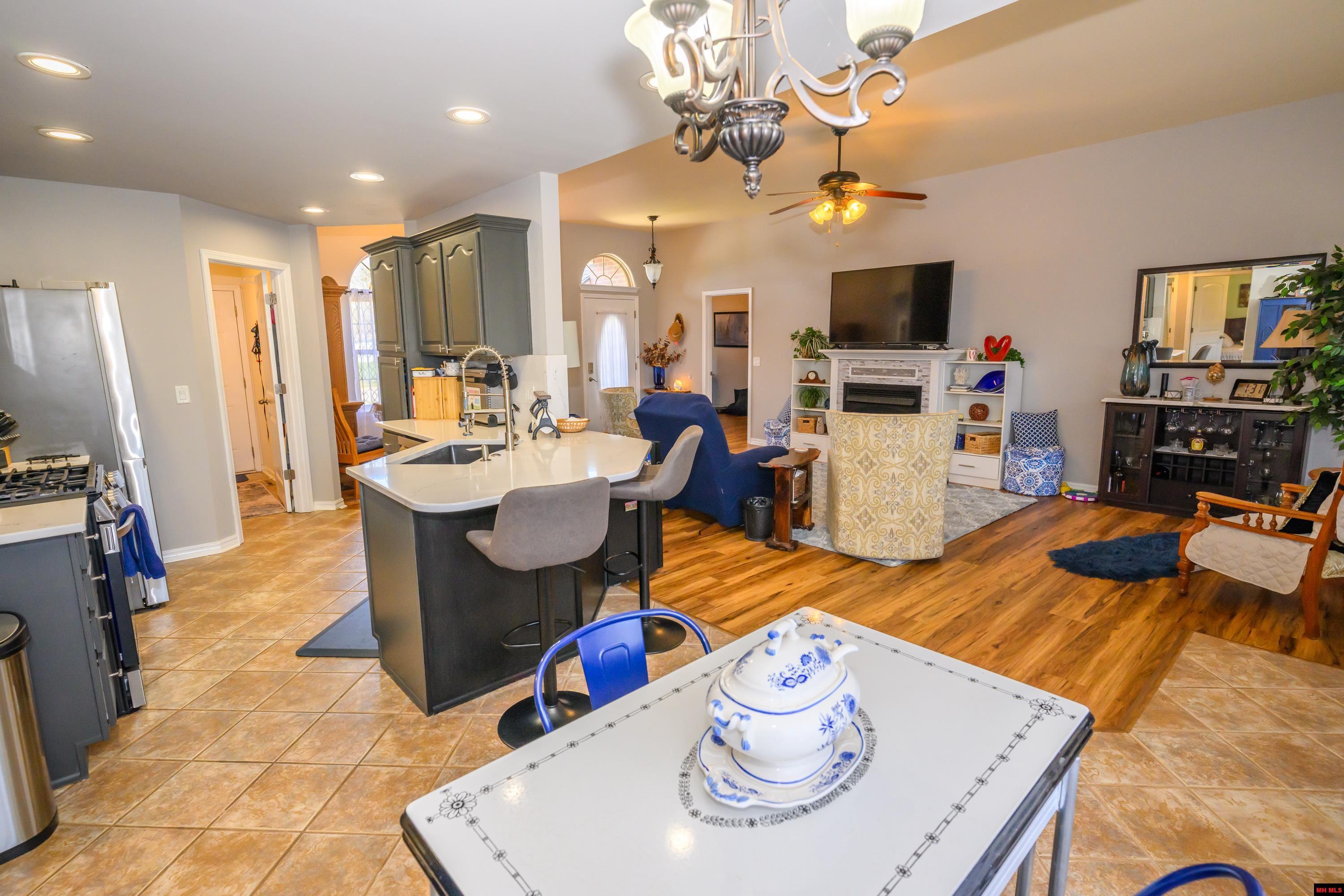 325 MAGNESS DRIVE Gassville, AR