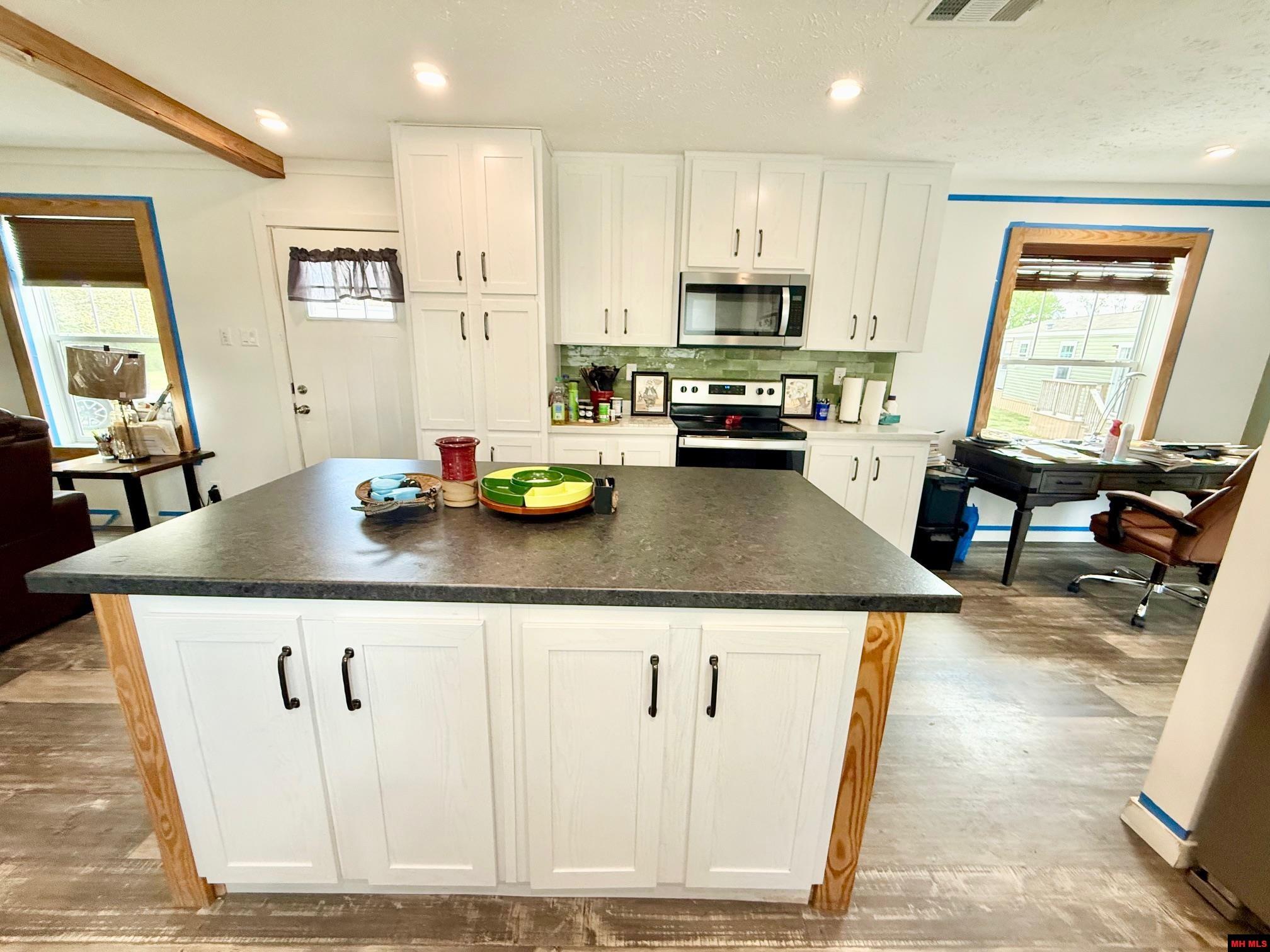 51 RIVER RUN DRIVE Gassville, AR
