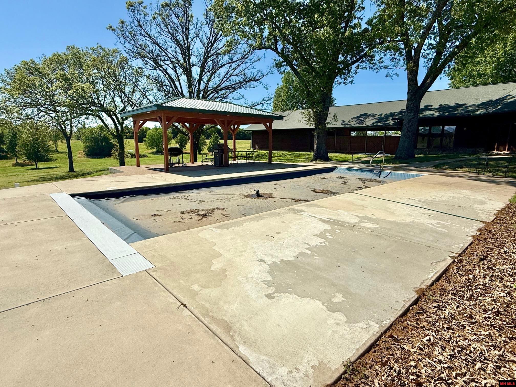 51 RIVER RUN DRIVE Gassville, AR