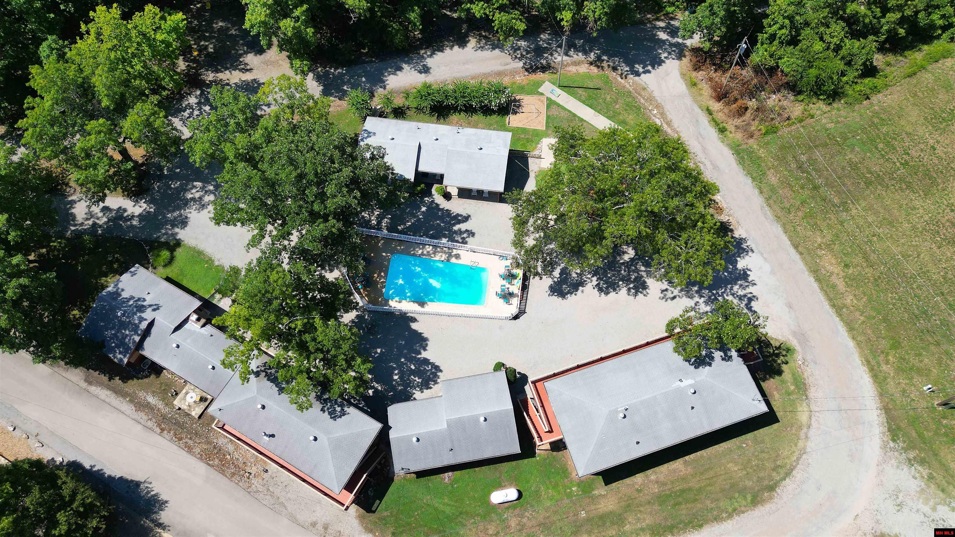 205 PINEHURST POINT Bull Shoals, AR