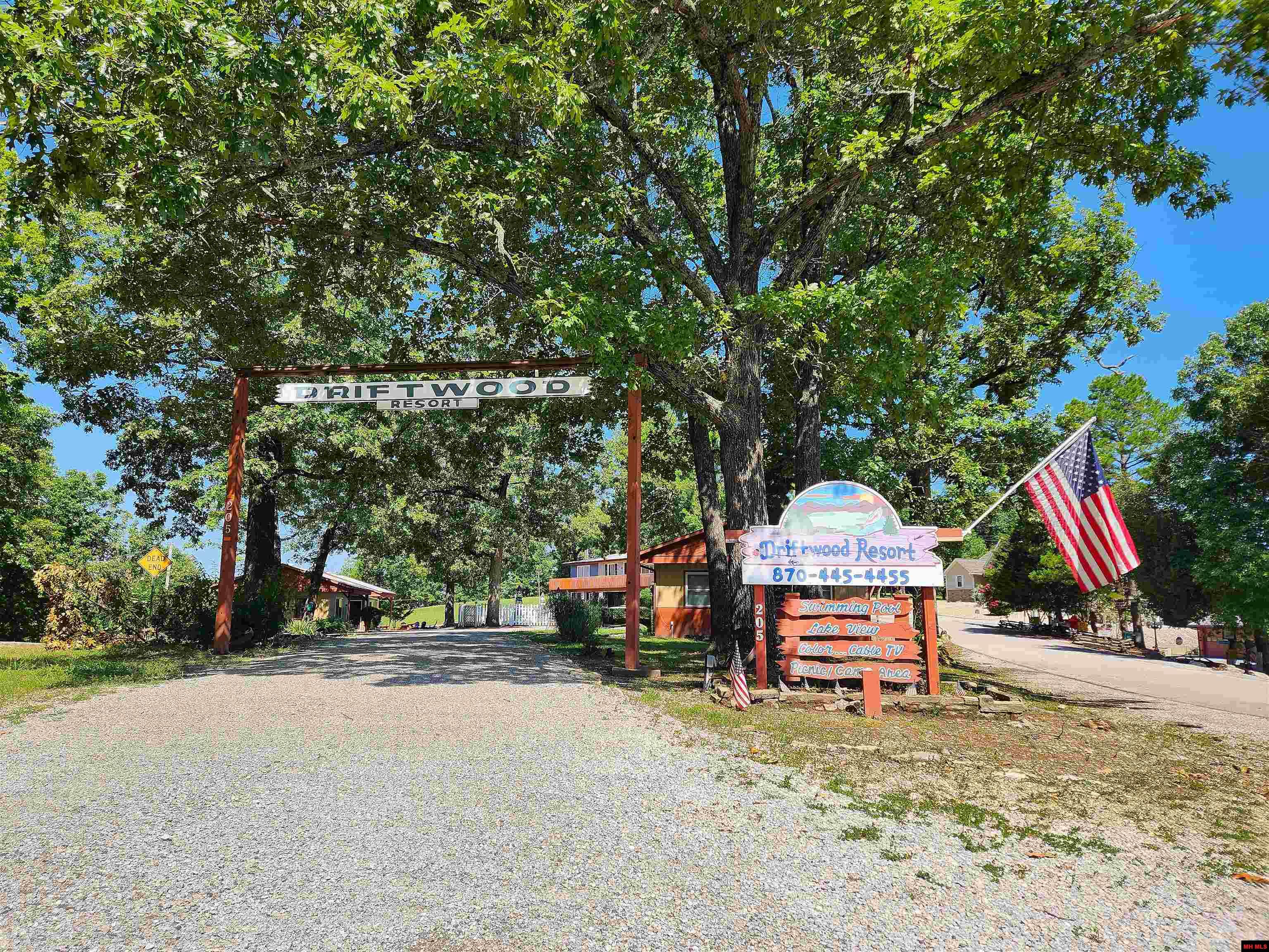 205 PINEHURST POINT Bull Shoals, AR
