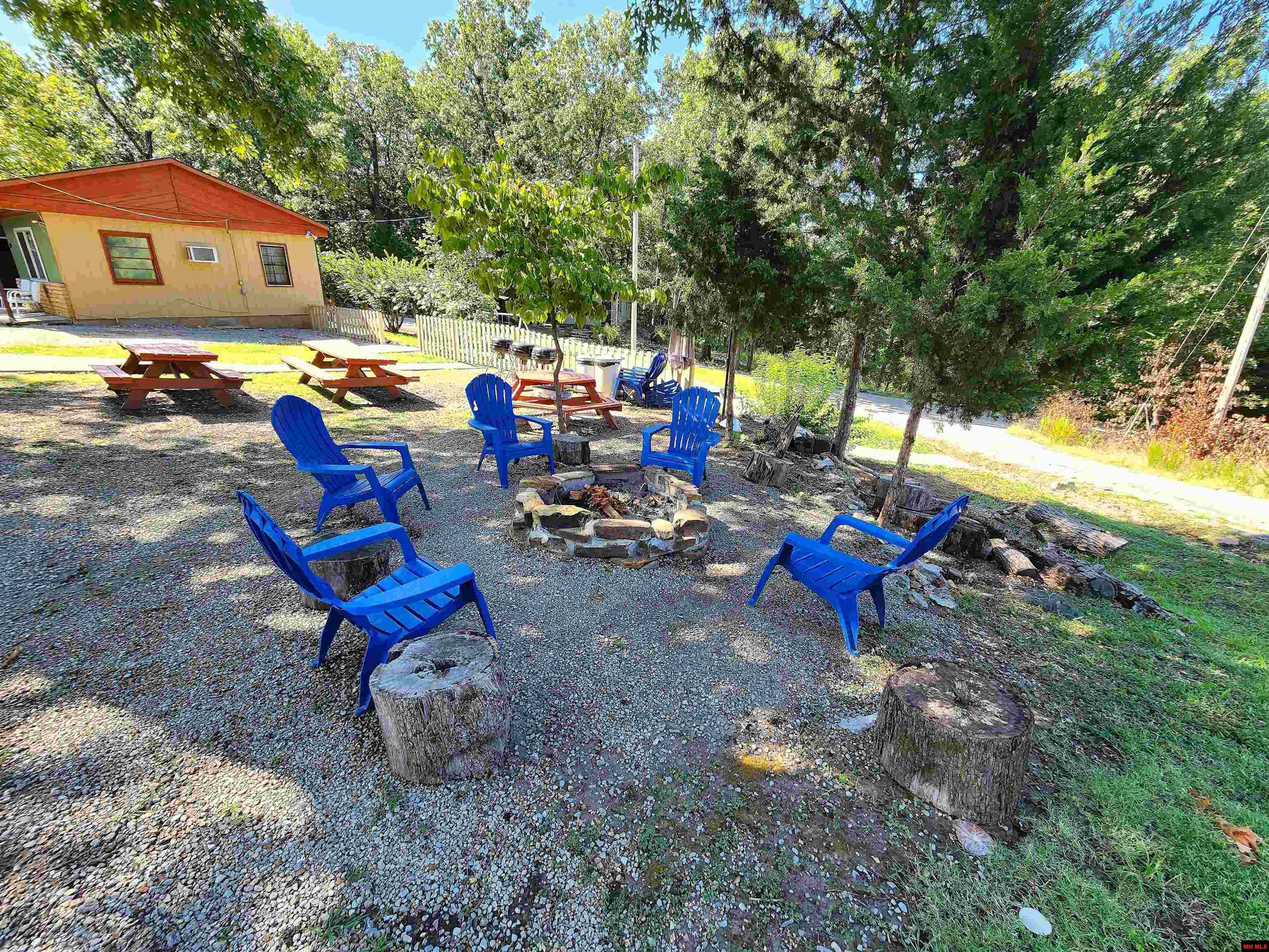 205 PINEHURST POINT Bull Shoals, AR