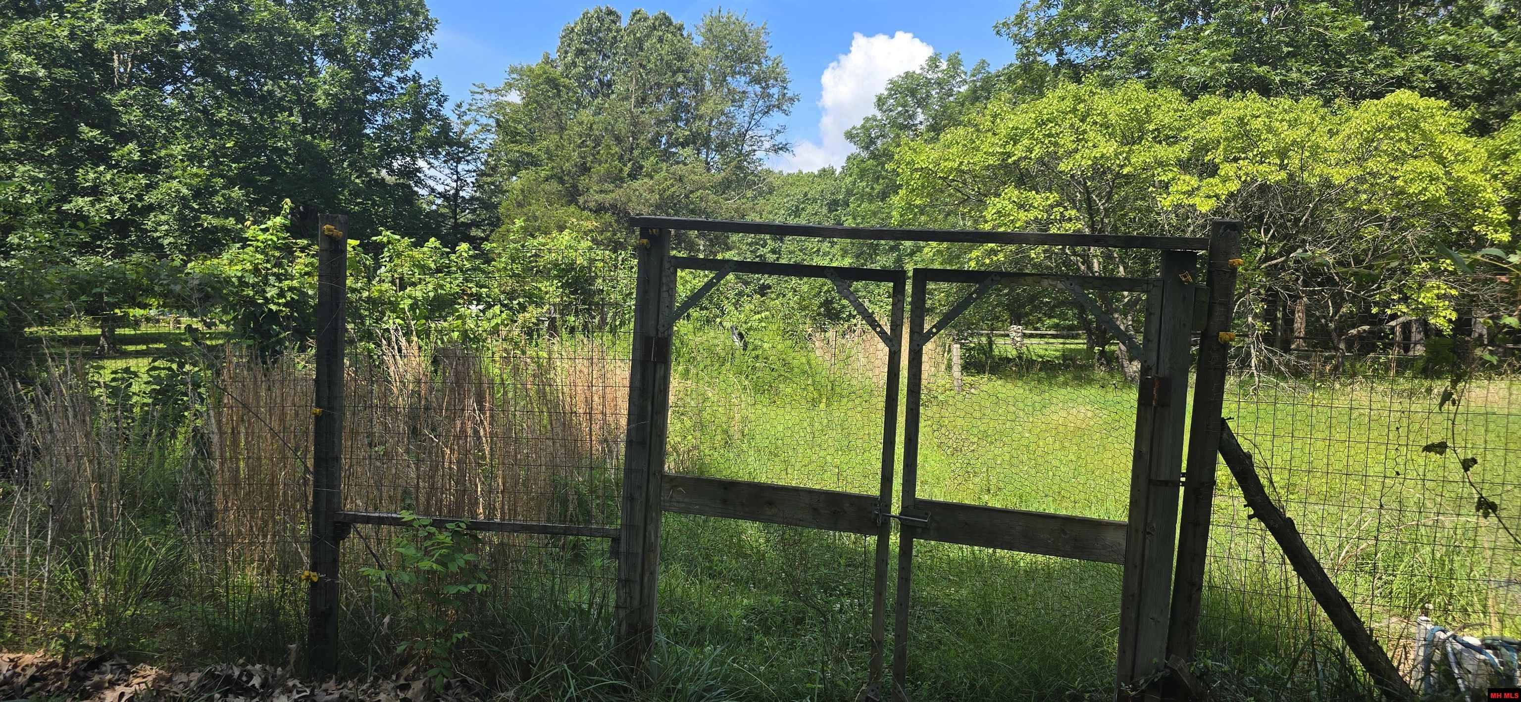222 SKY RIDGE ROAD Mountain Home, AR