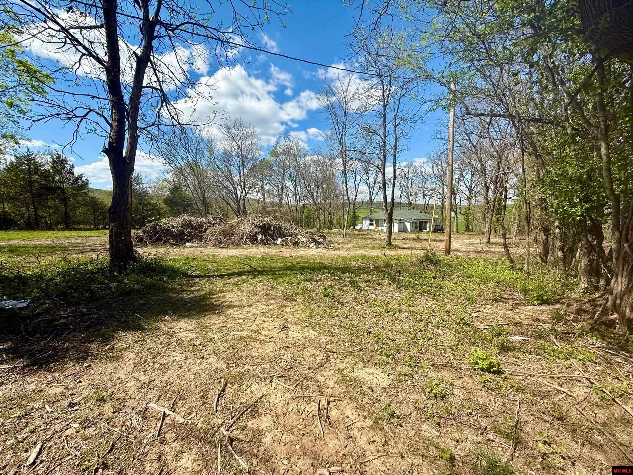 6577 HWY 202 Flippin, AR 72634