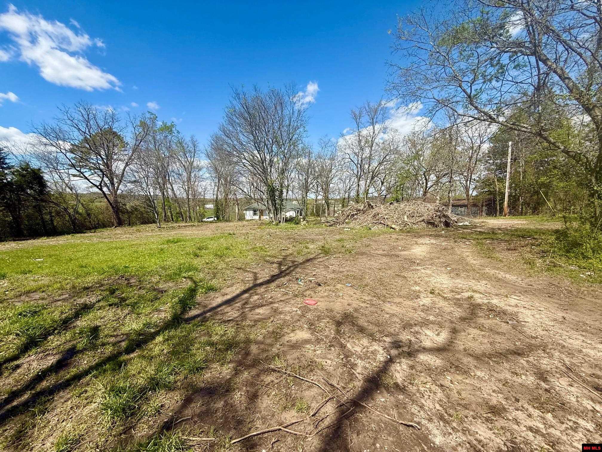 6577 HWY 202 Flippin, AR 72634