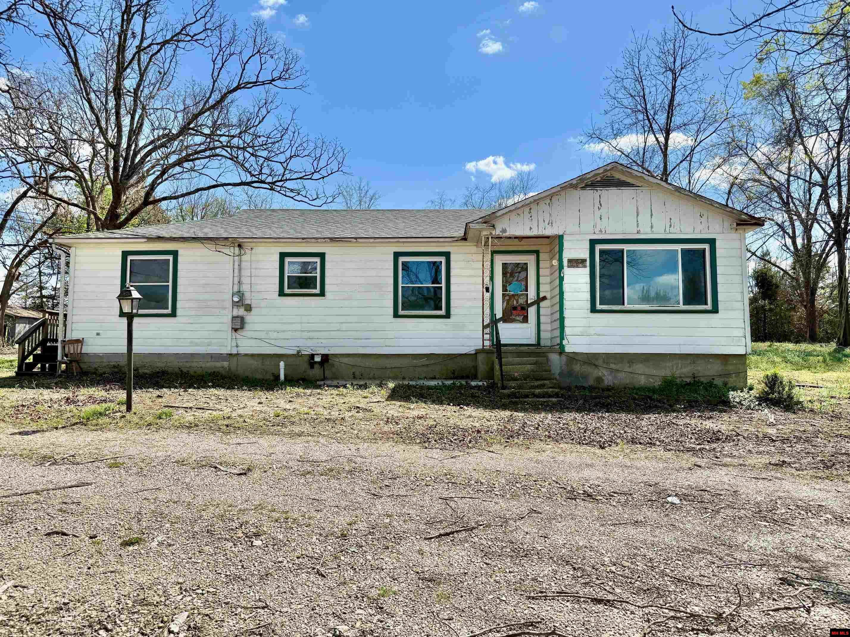 6577 HWY 202 Flippin, AR 72634