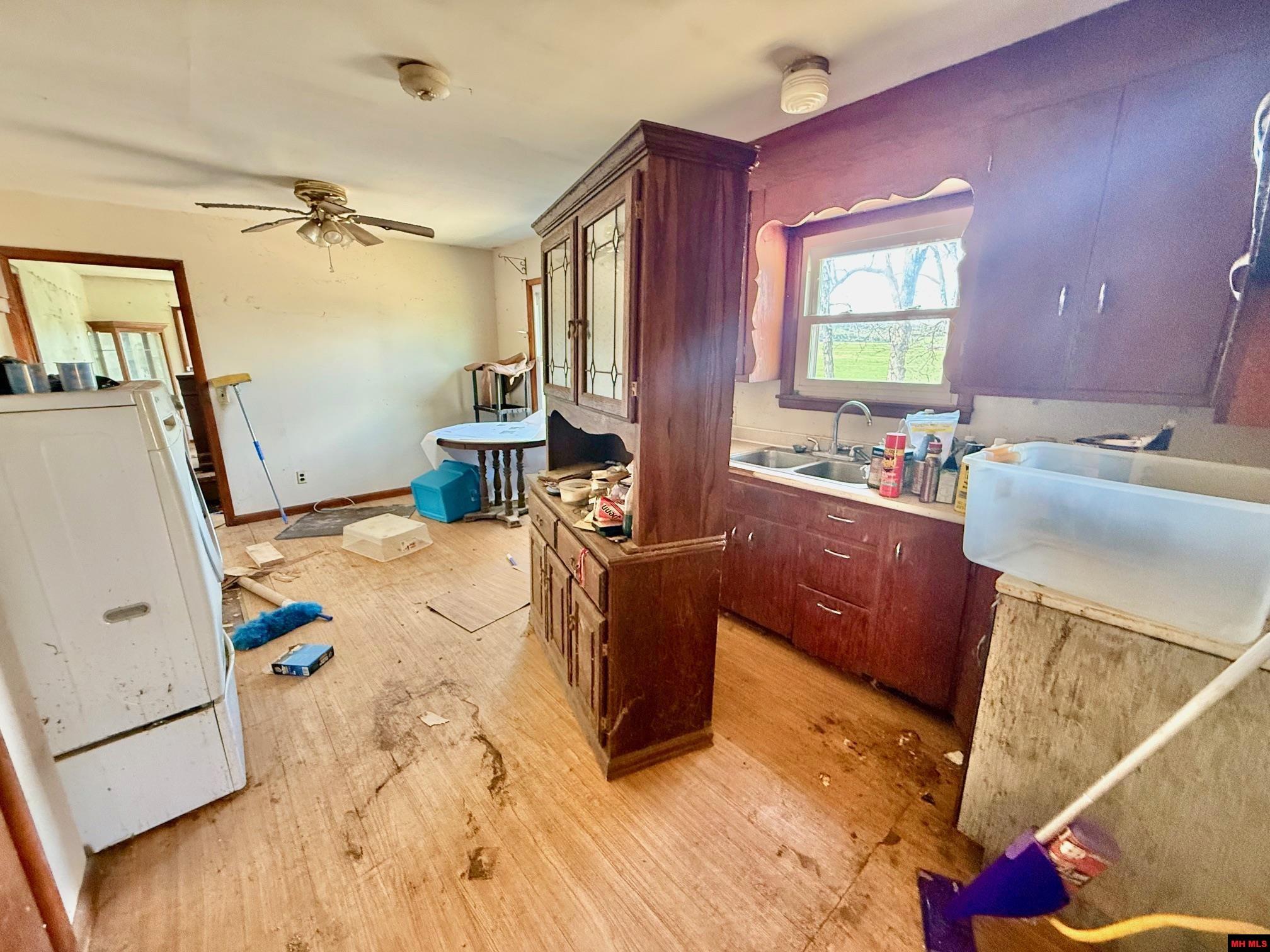 6577 HWY 202 Flippin, AR 72634