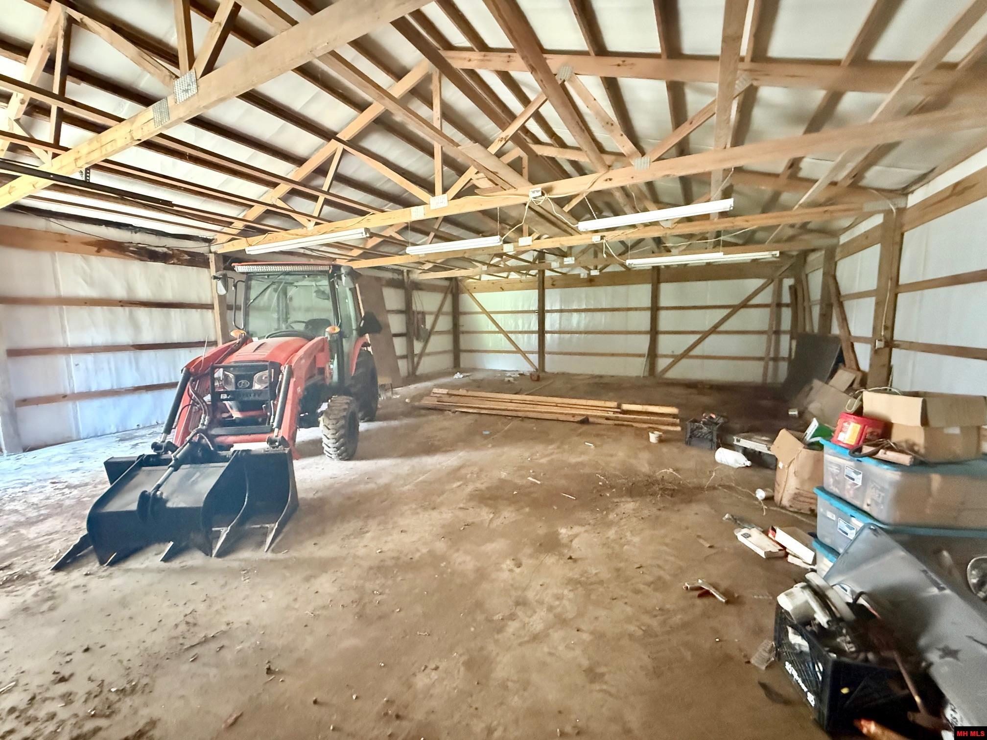 6577 HWY 202 Flippin, AR 72634